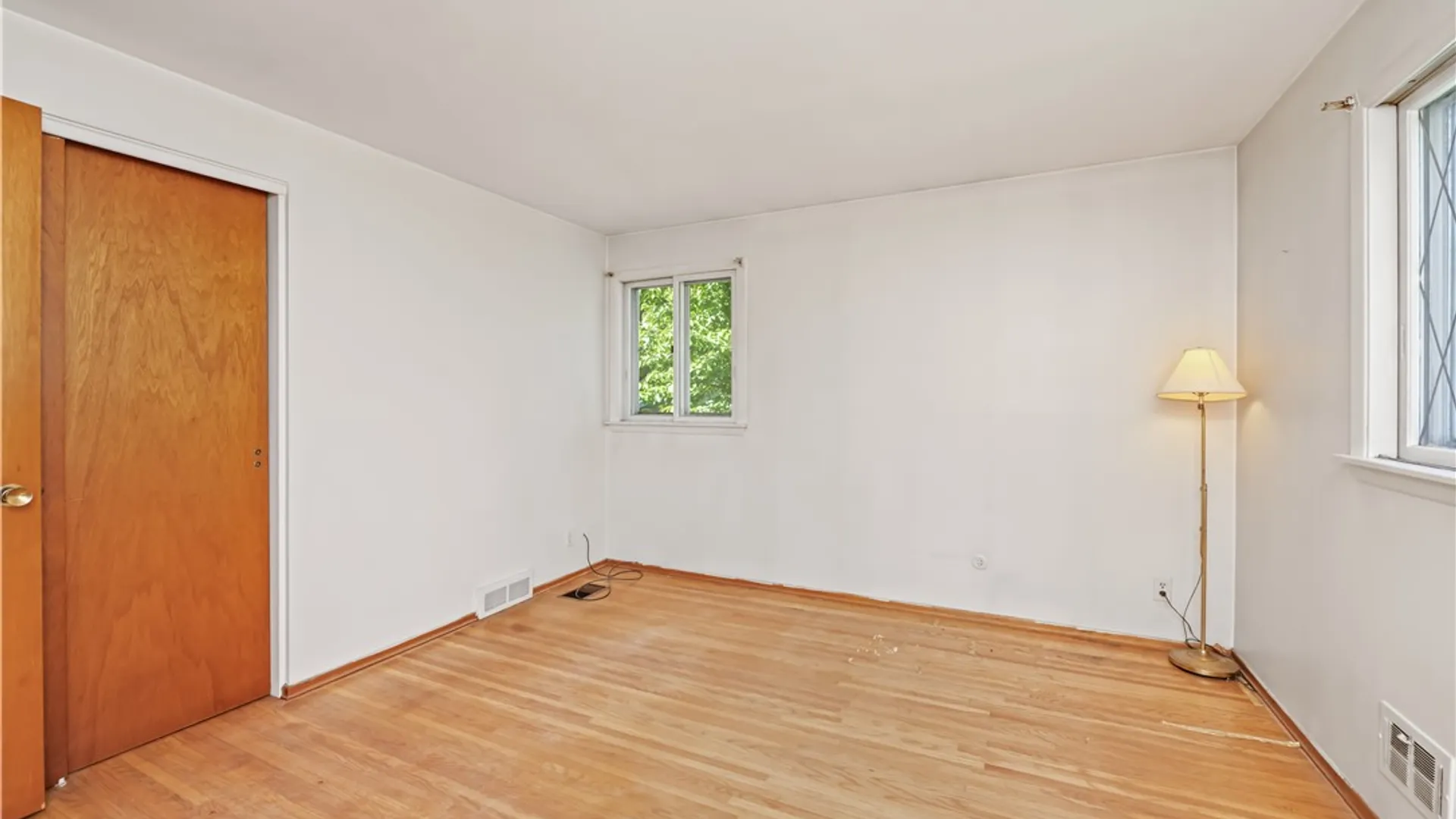 Property at 250 Lake Shore Boulevard Extension, Irondequoit, NY 14617 25