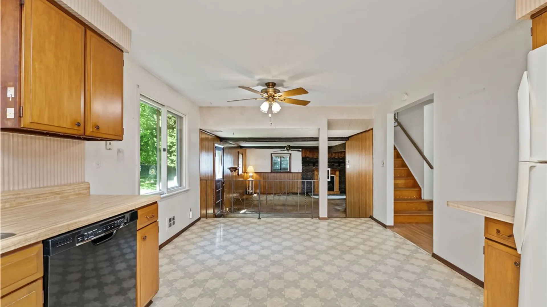 Property at 250 Lake Shore Boulevard Extension, Irondequoit, NY 14617 9