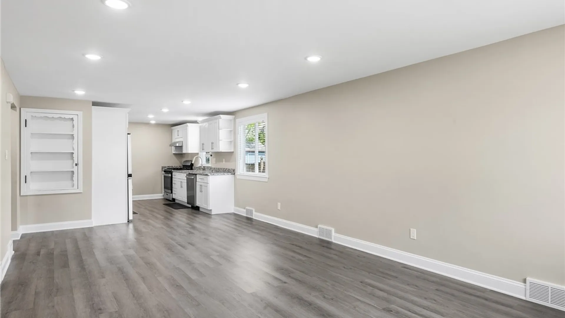 Property at 351 Callodine Avenue, Amherst, NY 14226 16