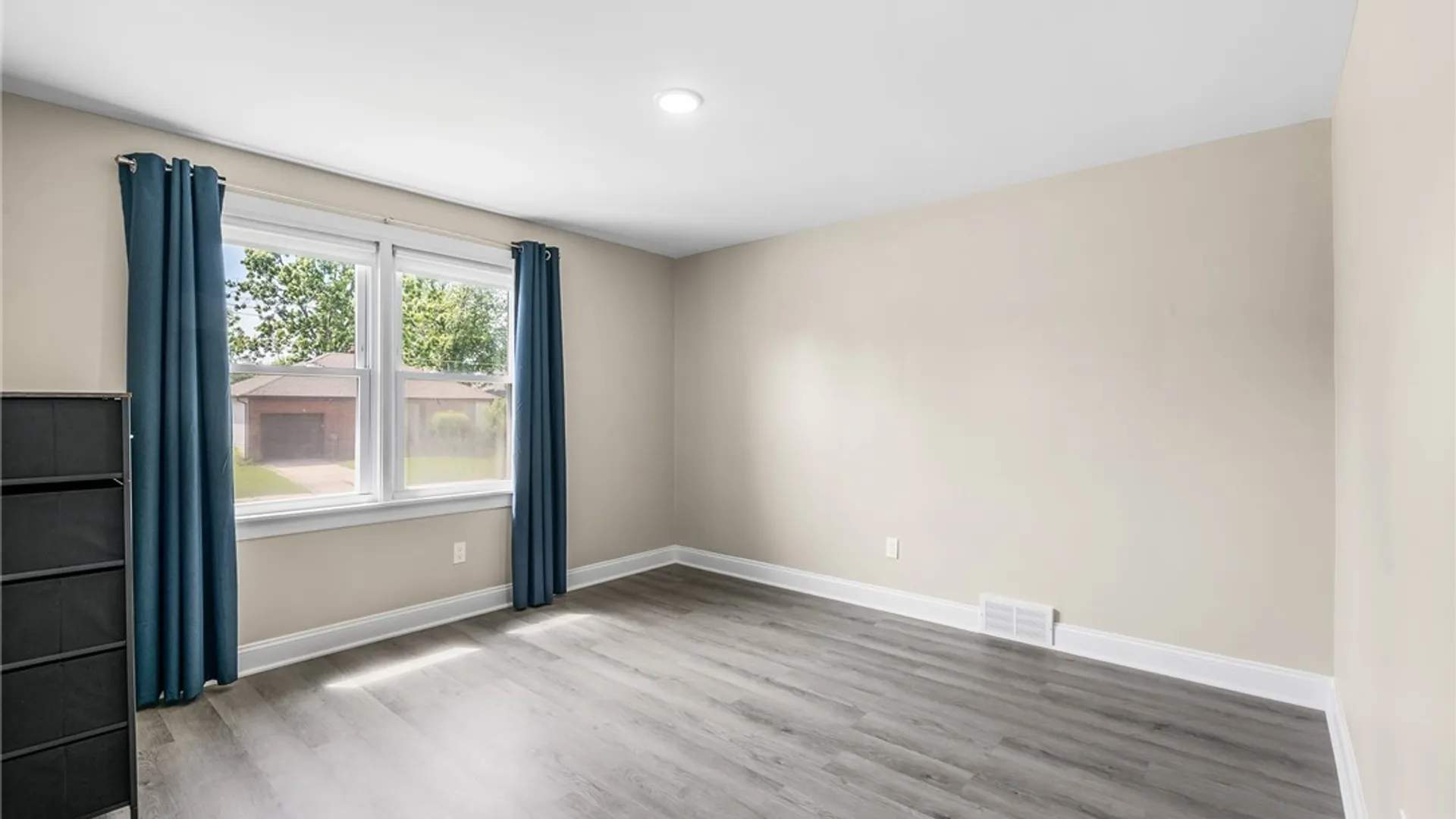 Property at 351 Callodine Avenue, Amherst, NY 14226 20