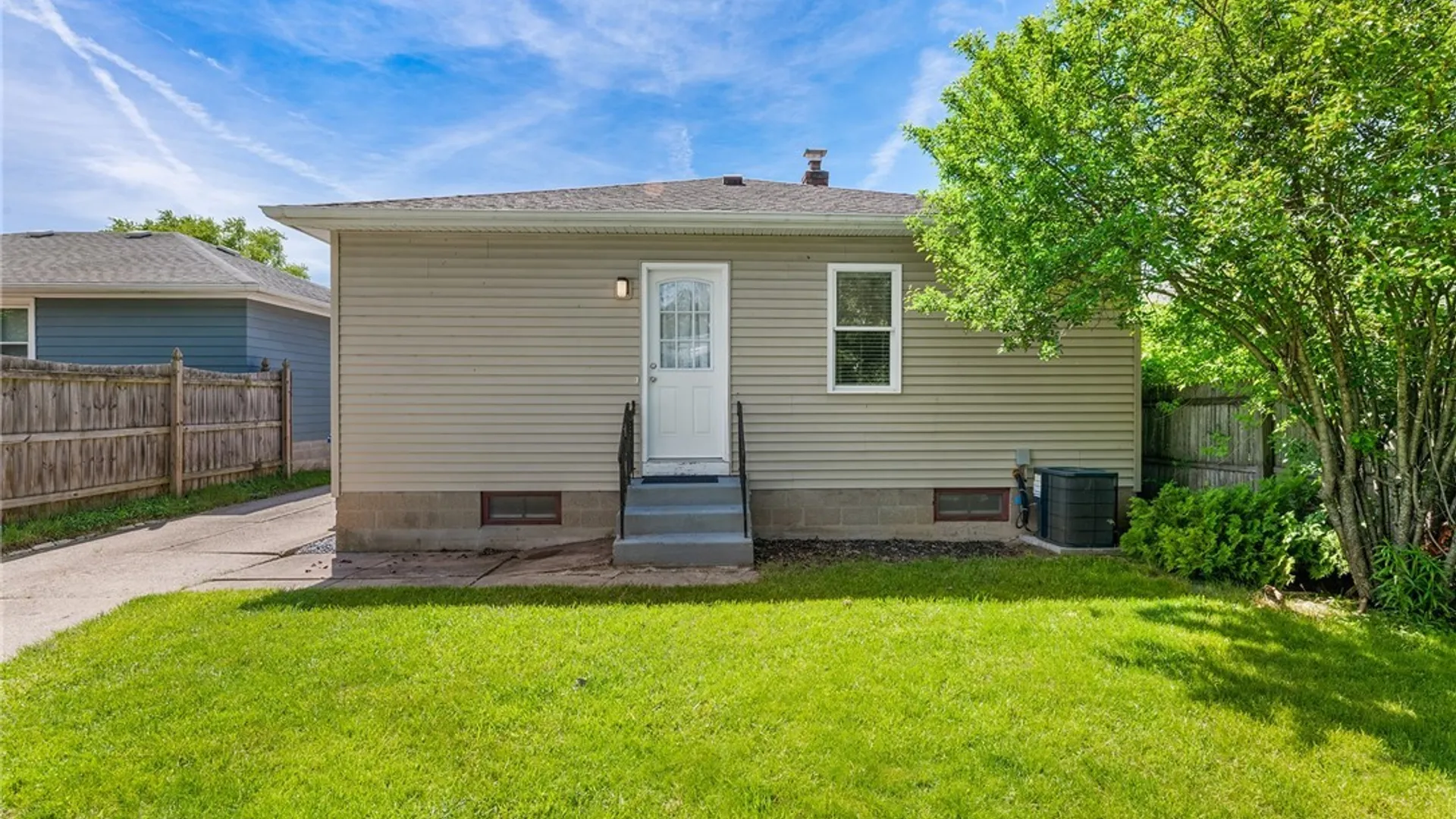 Property at 351 Callodine Avenue, Amherst, NY 14226 28