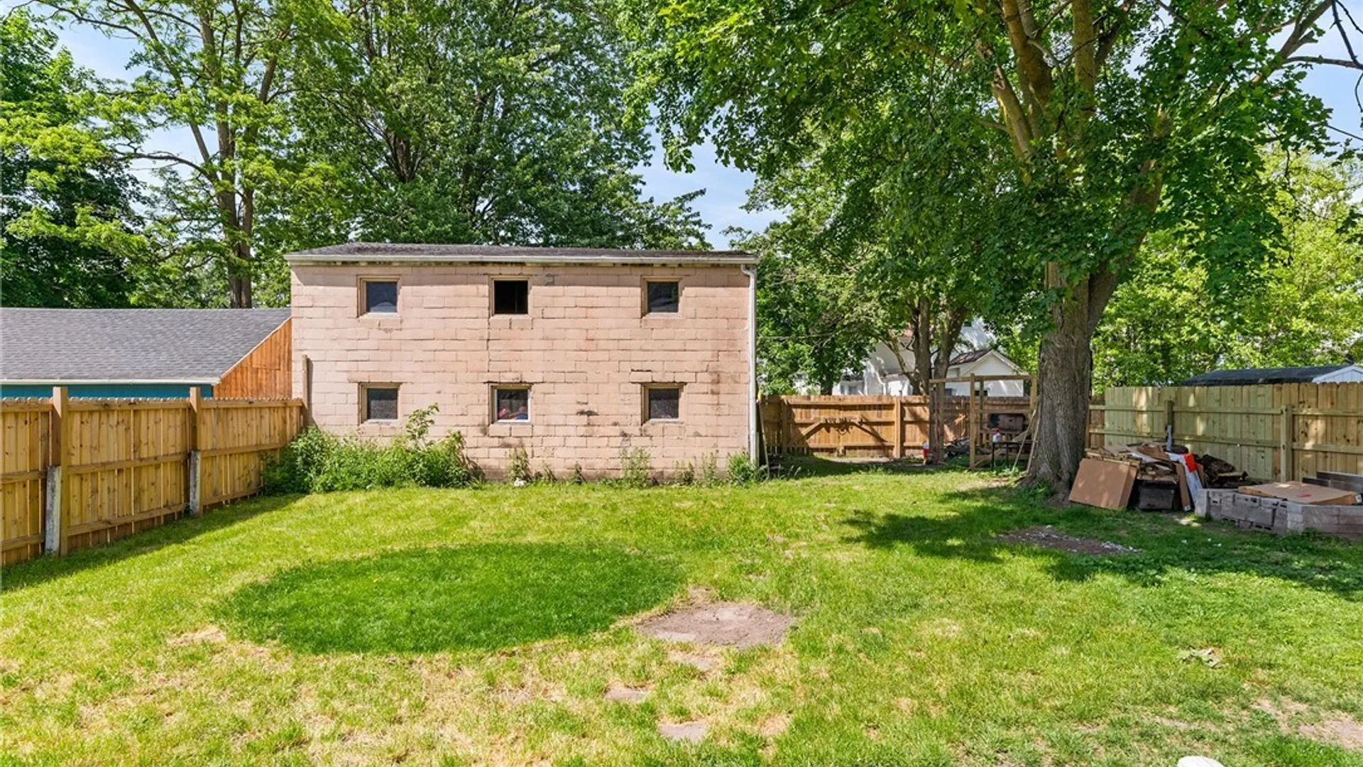 Property at 142 Spalding Street, Lockport City, NY 14094 28