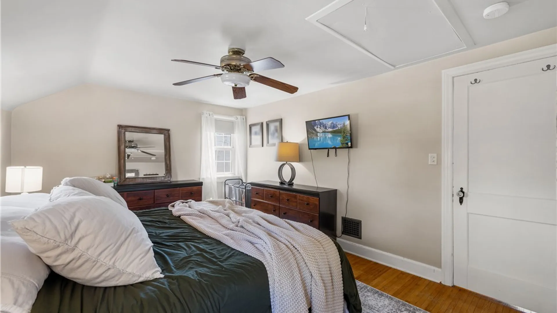 Property at 190 Springville Avenue, Amherst, NY 14226 15
