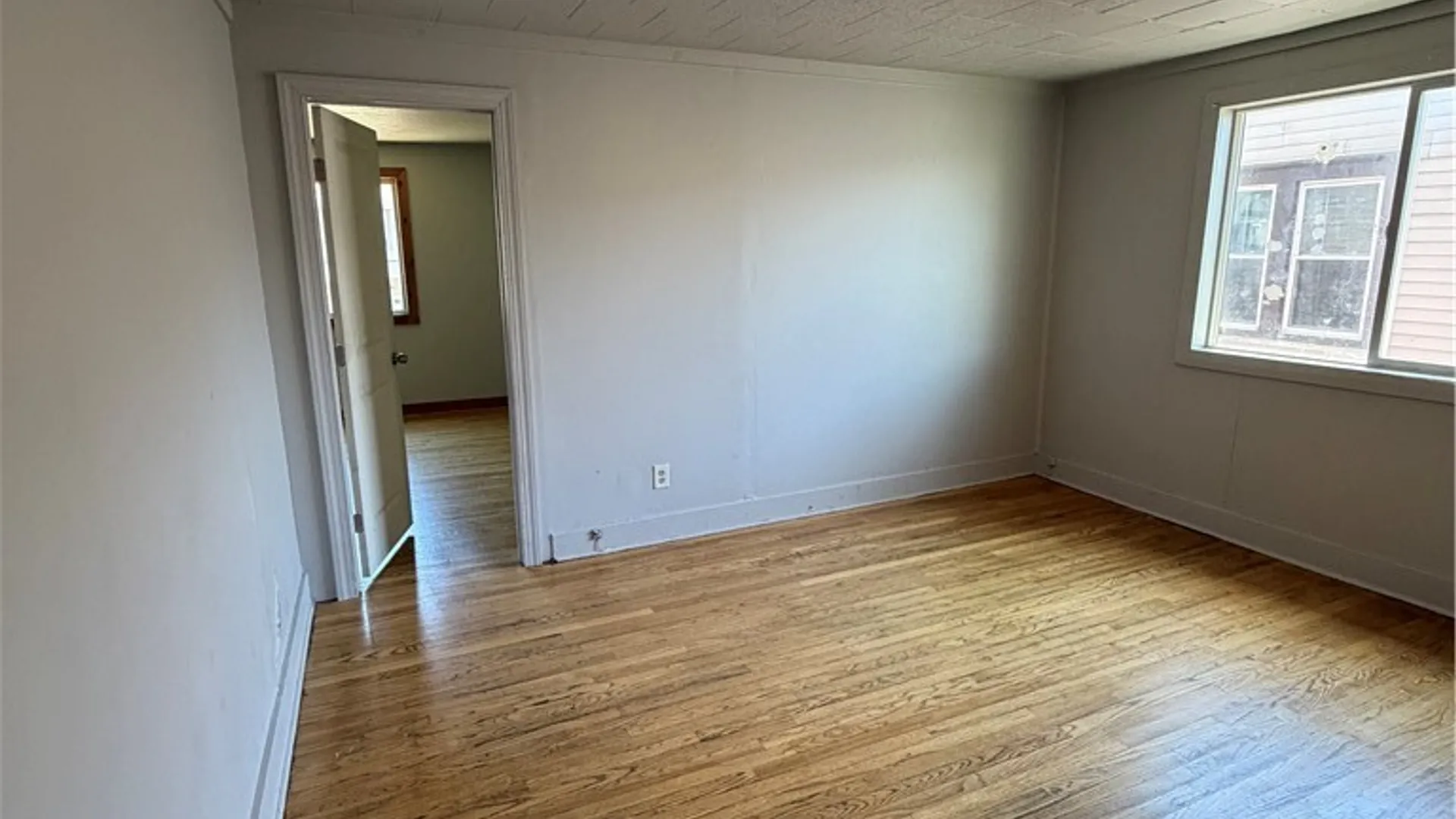 Property at 105 Murray Avenue, Syracuse, NY 13208 8