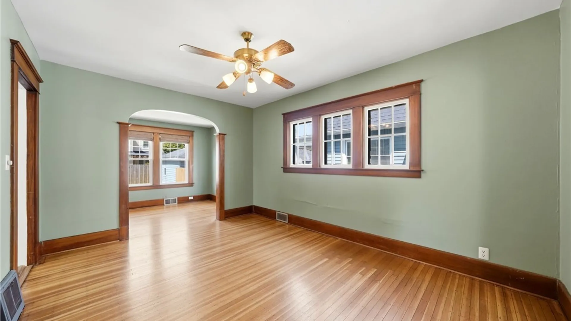 Property at 260 Warren Avenue, Tonawanda, NY 14217 12