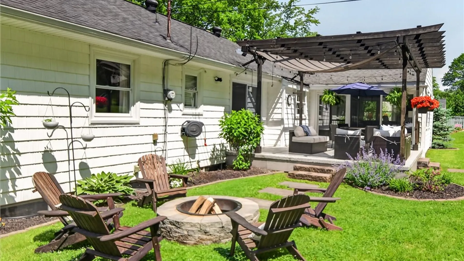 Property at 14 Highpoint Trail, Perinton, NY 14450 11