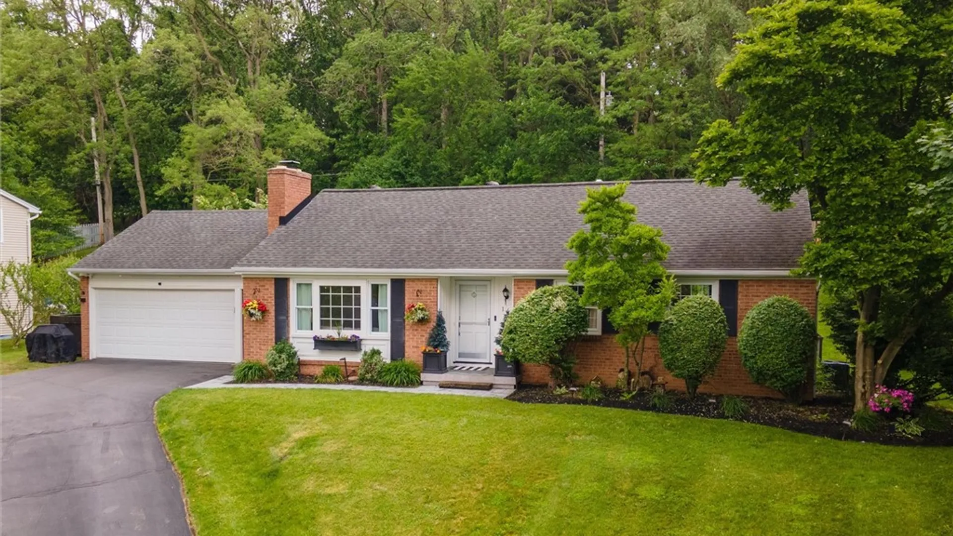 Property at 14 Highpoint Trail, Perinton, NY 14450 47