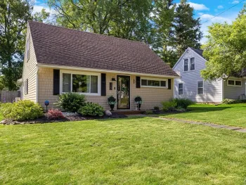 Property at 122 N Roosevelt Avenue, Salina, NY 13088