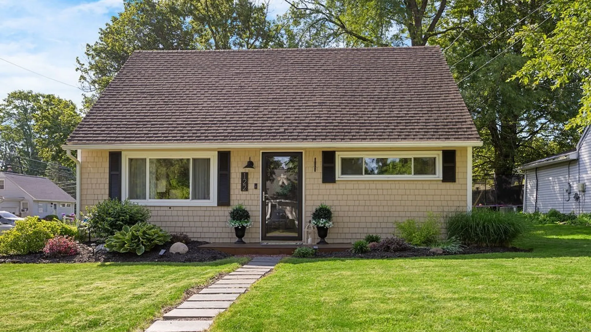 Property at 122 N Roosevelt Avenue, Salina, NY 13088 2