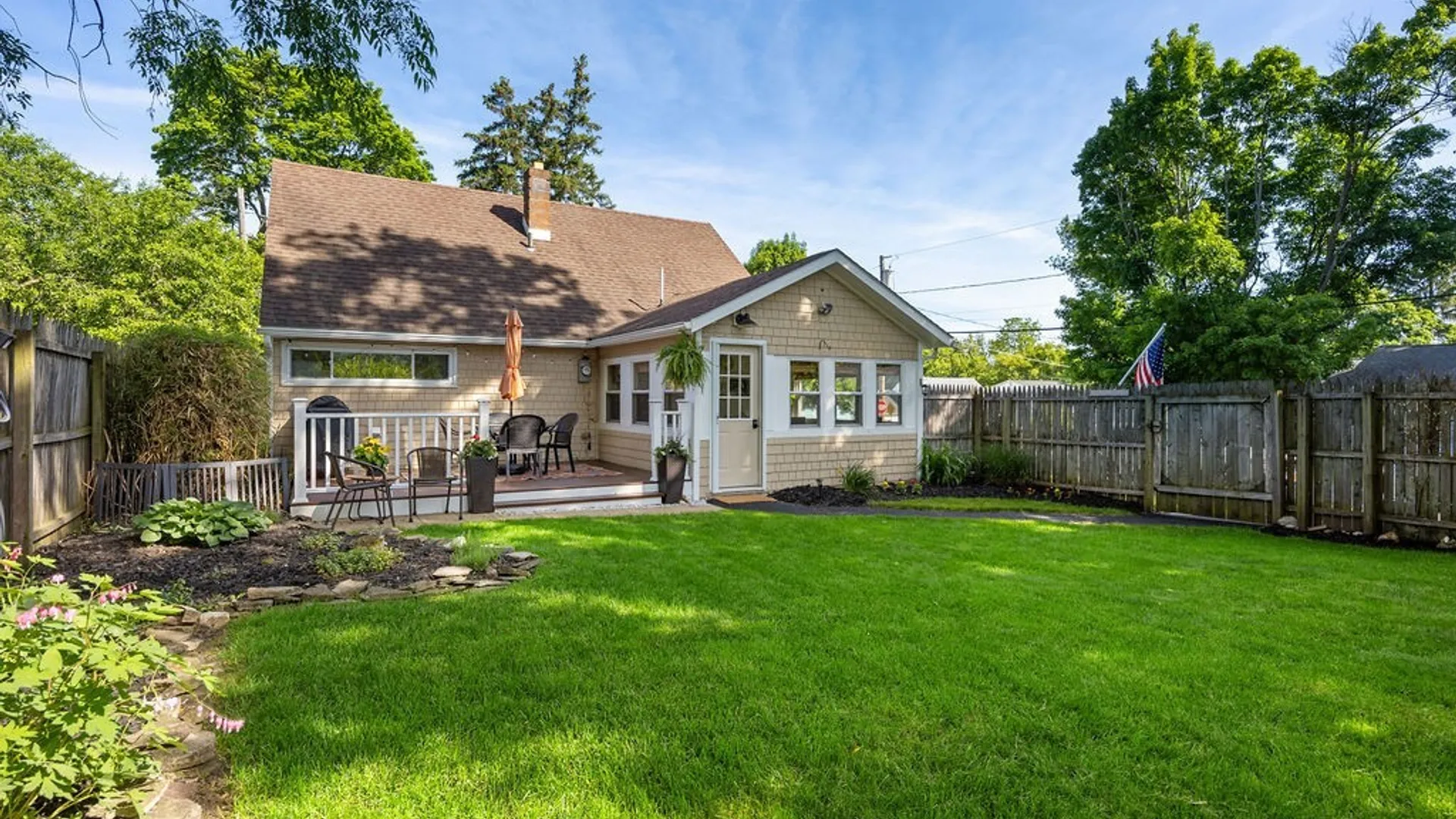 Property at 122 N Roosevelt Avenue, Salina, NY 13088 3