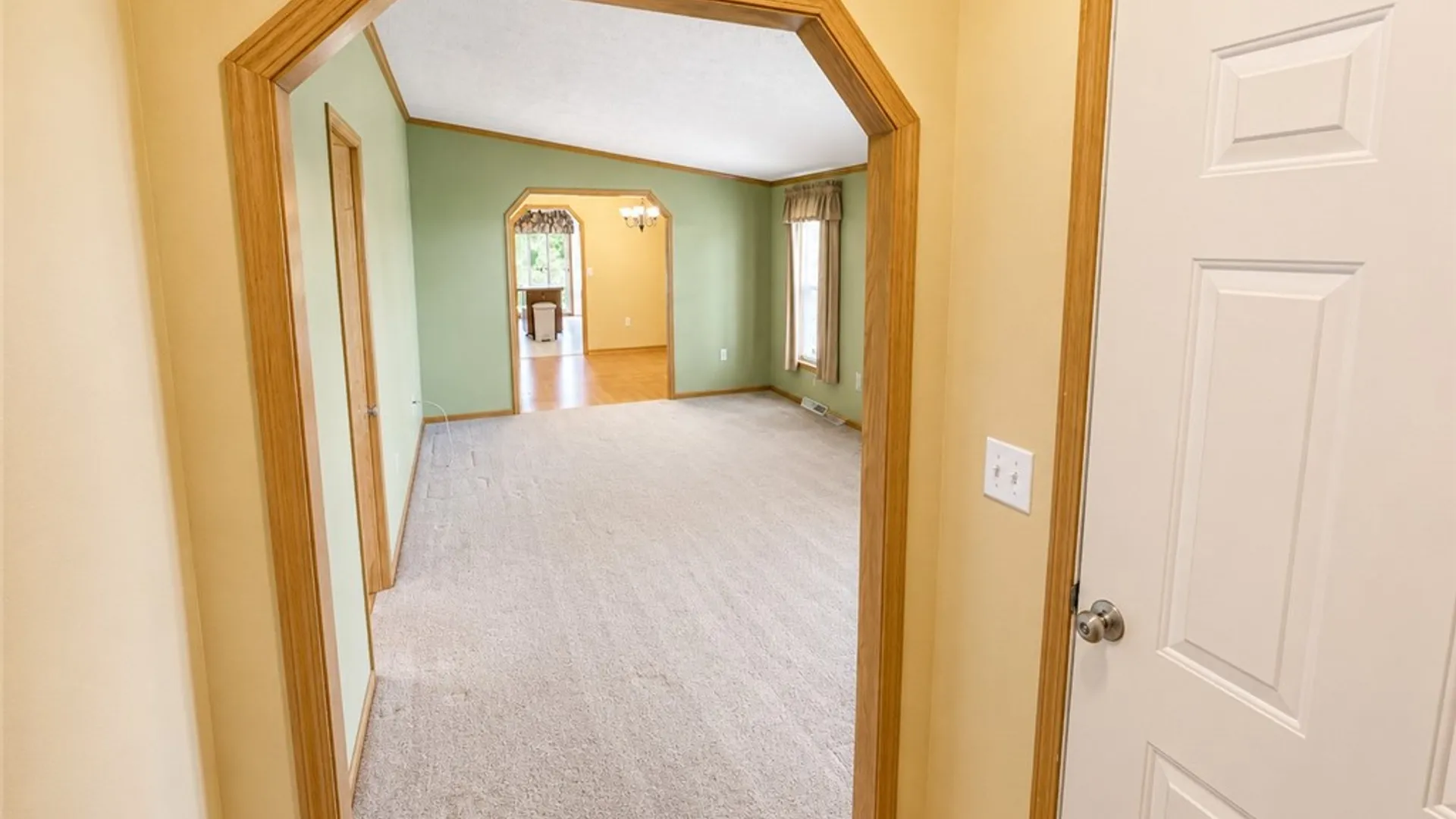 Property at 935 Ramada Drive, Victor, NY 14564 7