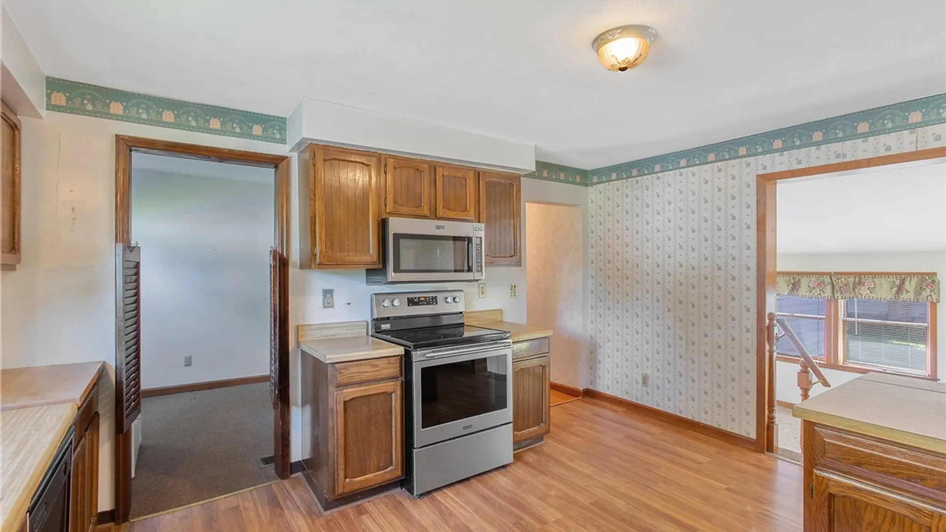 Property at 352 W 4th Street, Fulton, NY 13069 12