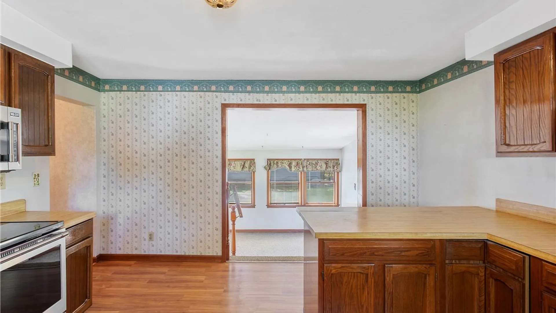 Property at 352 W 4th Street, Fulton, NY 13069 13