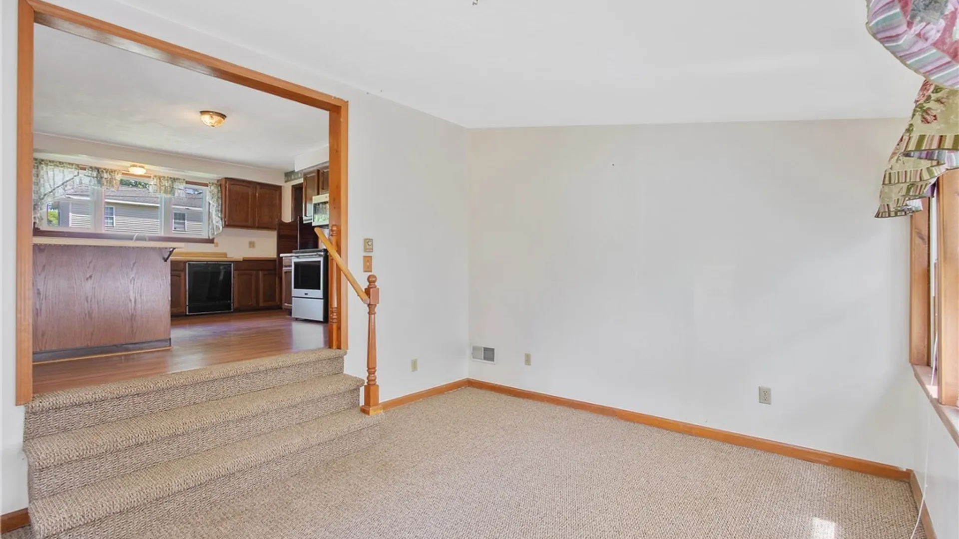 Property at 352 W 4th Street, Fulton, NY 13069 15