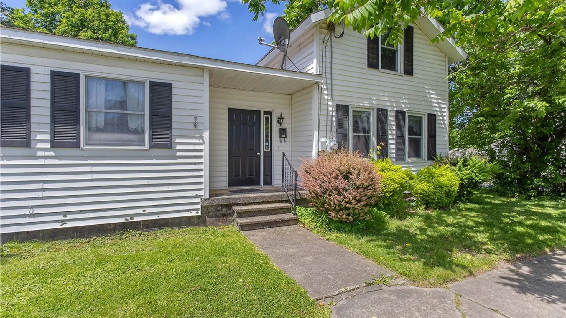 Property at 352 W 4th Street, Fulton, NY 13069 2