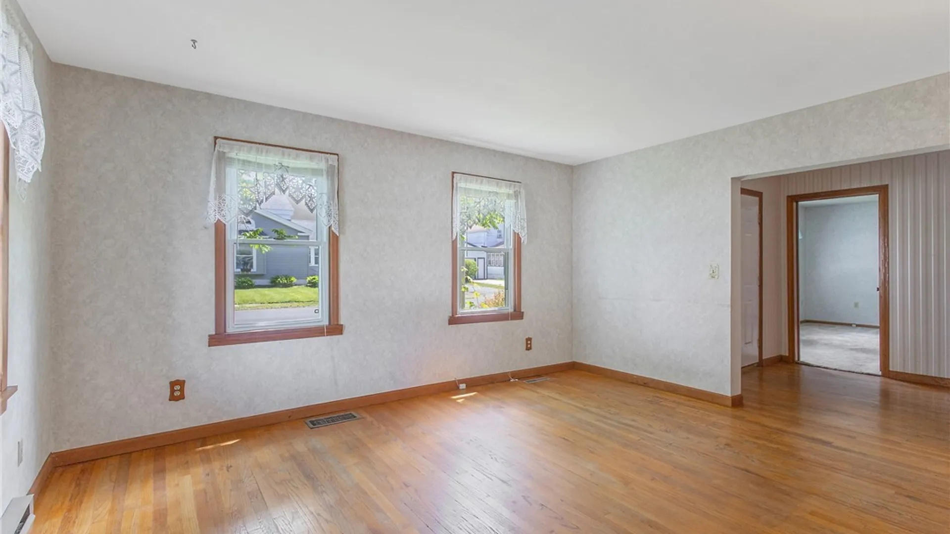 Property at 352 W 4th Street, Fulton, NY 13069 5