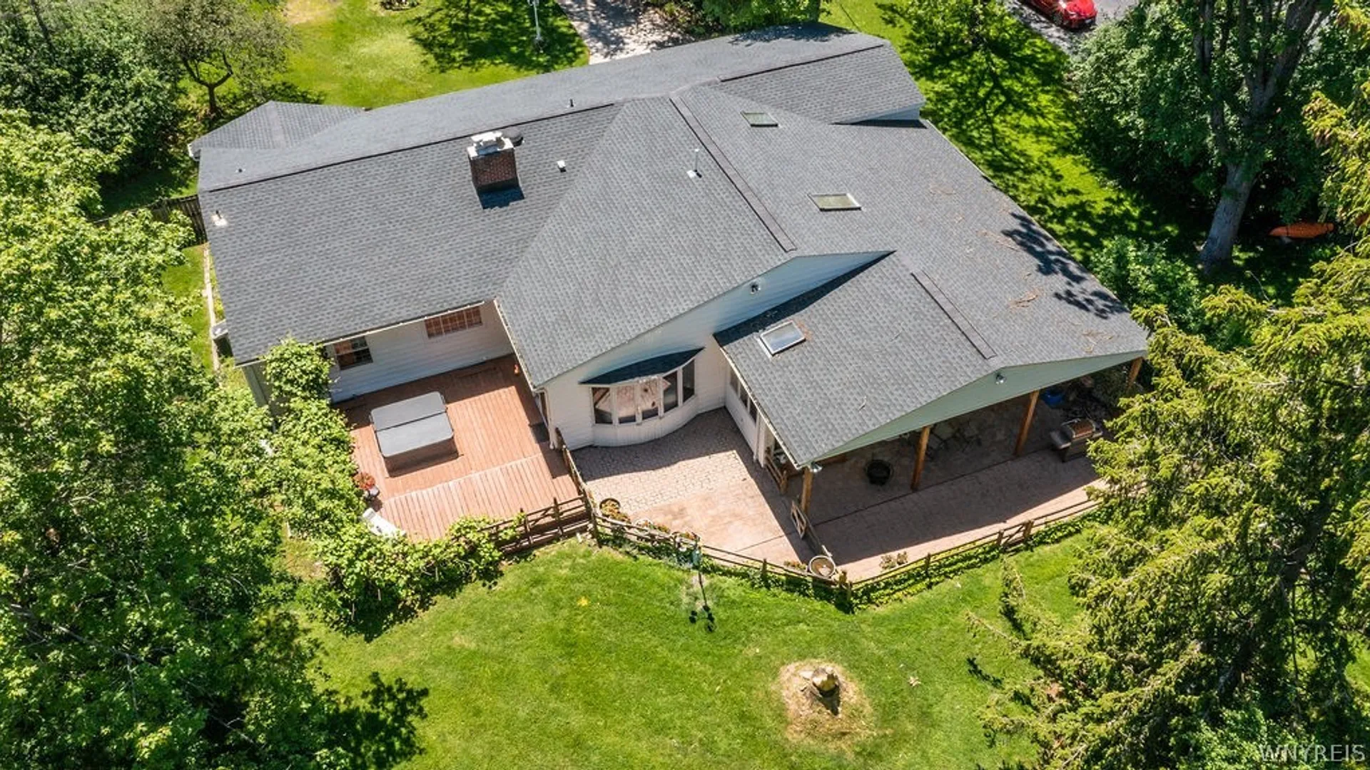 Property at 2133 Ferry Road, Grand Island, NY 14072 4