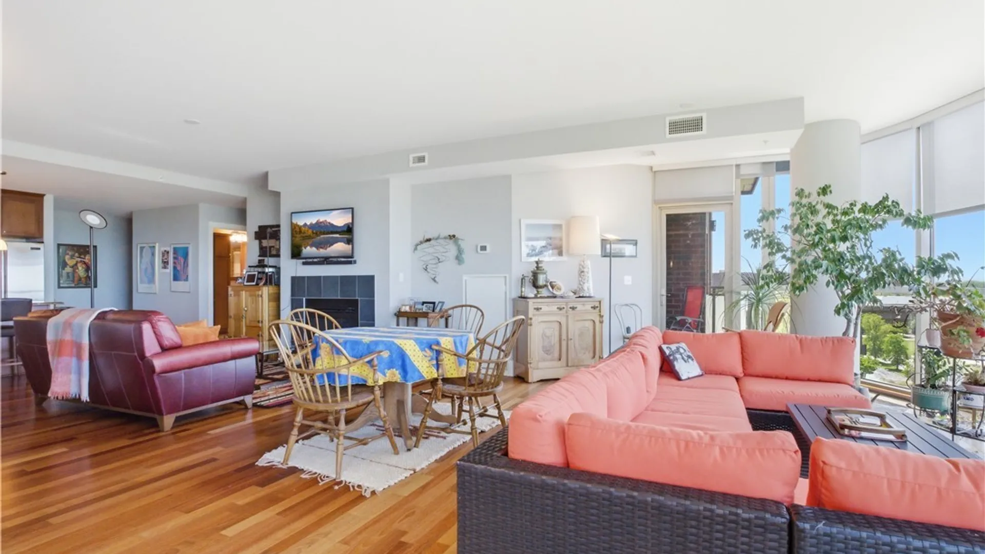 Property at 132 Lakefront Boulevard, Buffalo, NY 14202 17