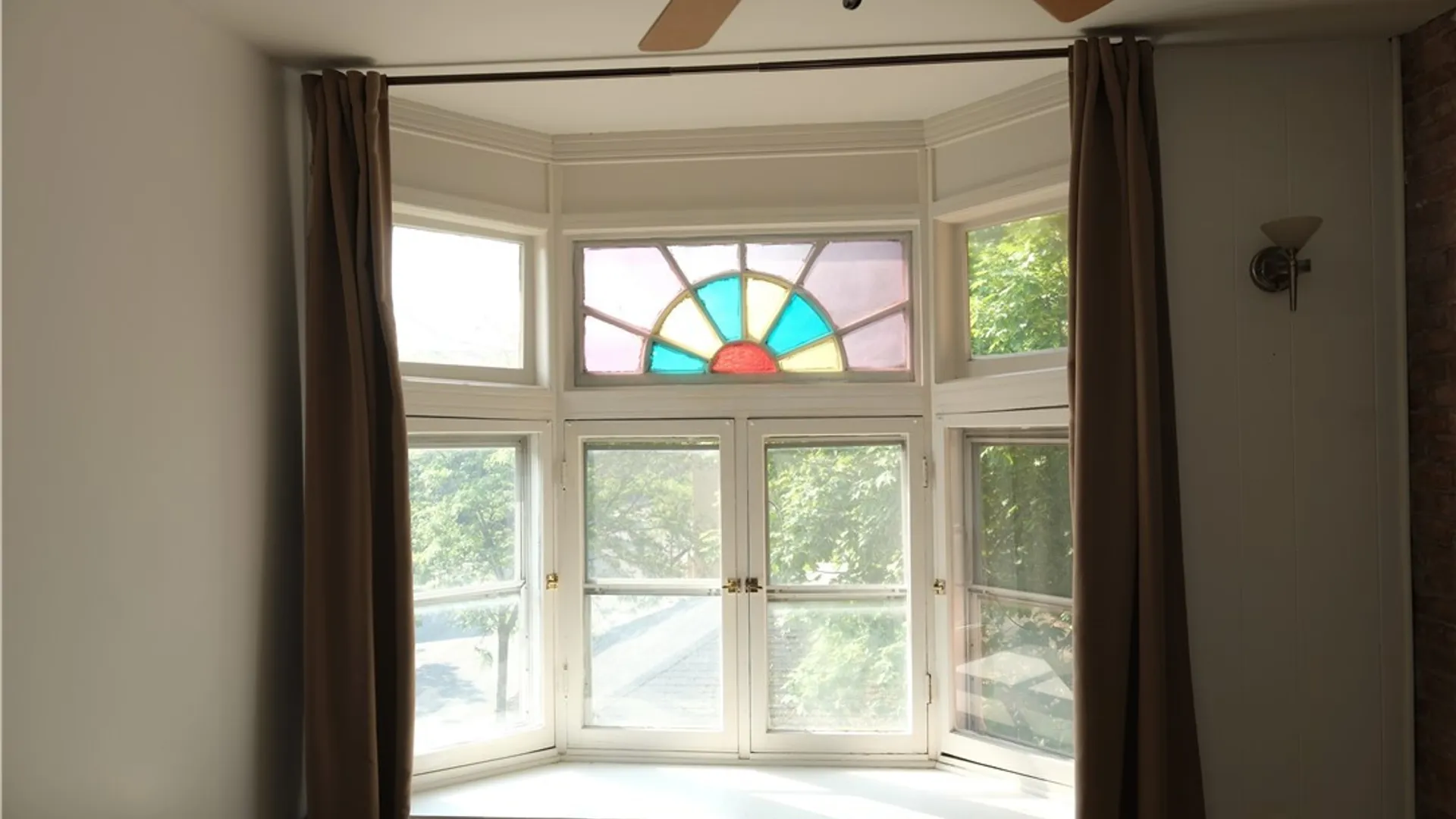 Property at 4 Saint Johns Place, Buffalo, NY 14201 4