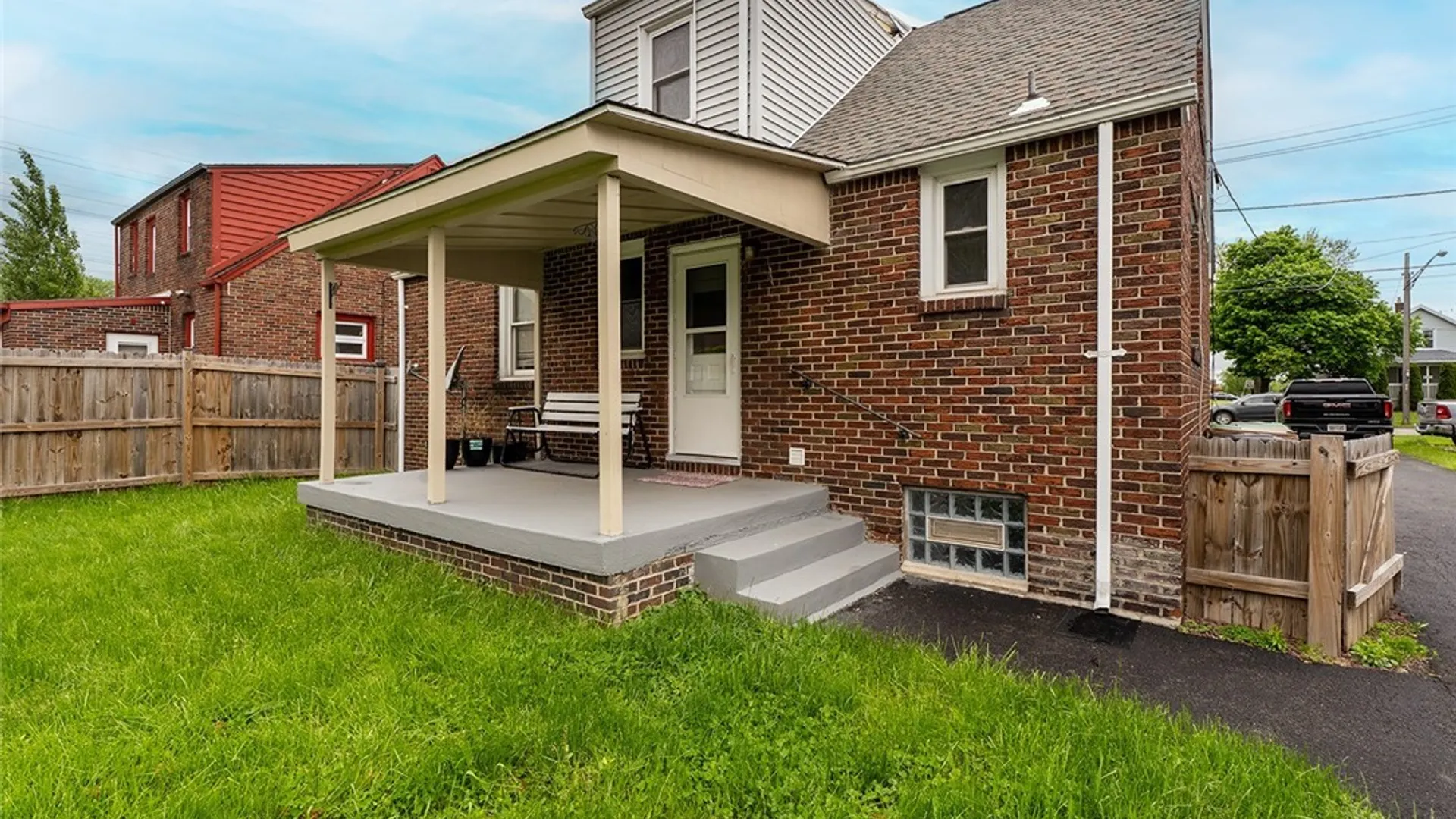 Property at 845 Cleveland Drive, Cheektowaga, NY 14225 3