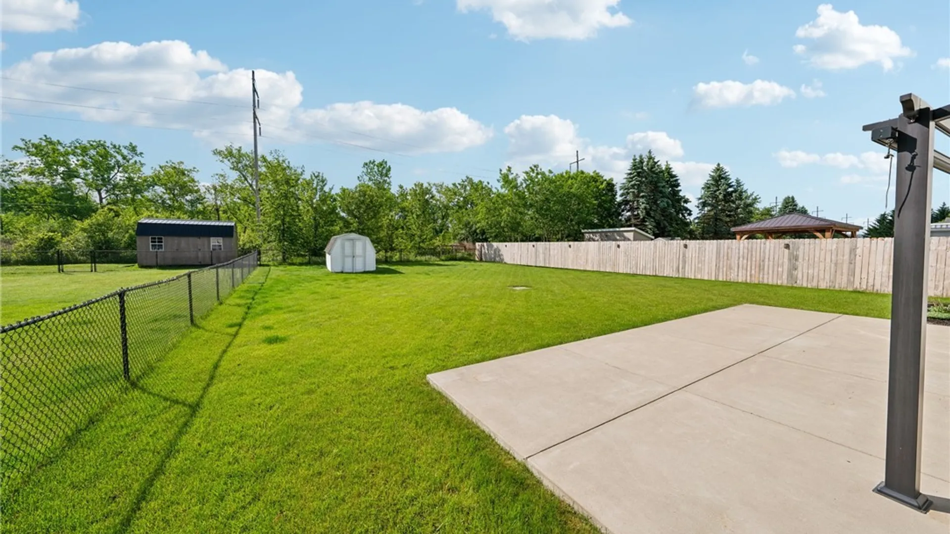 Property at 101 Hillpine Road, Cheektowaga, NY 14227 41