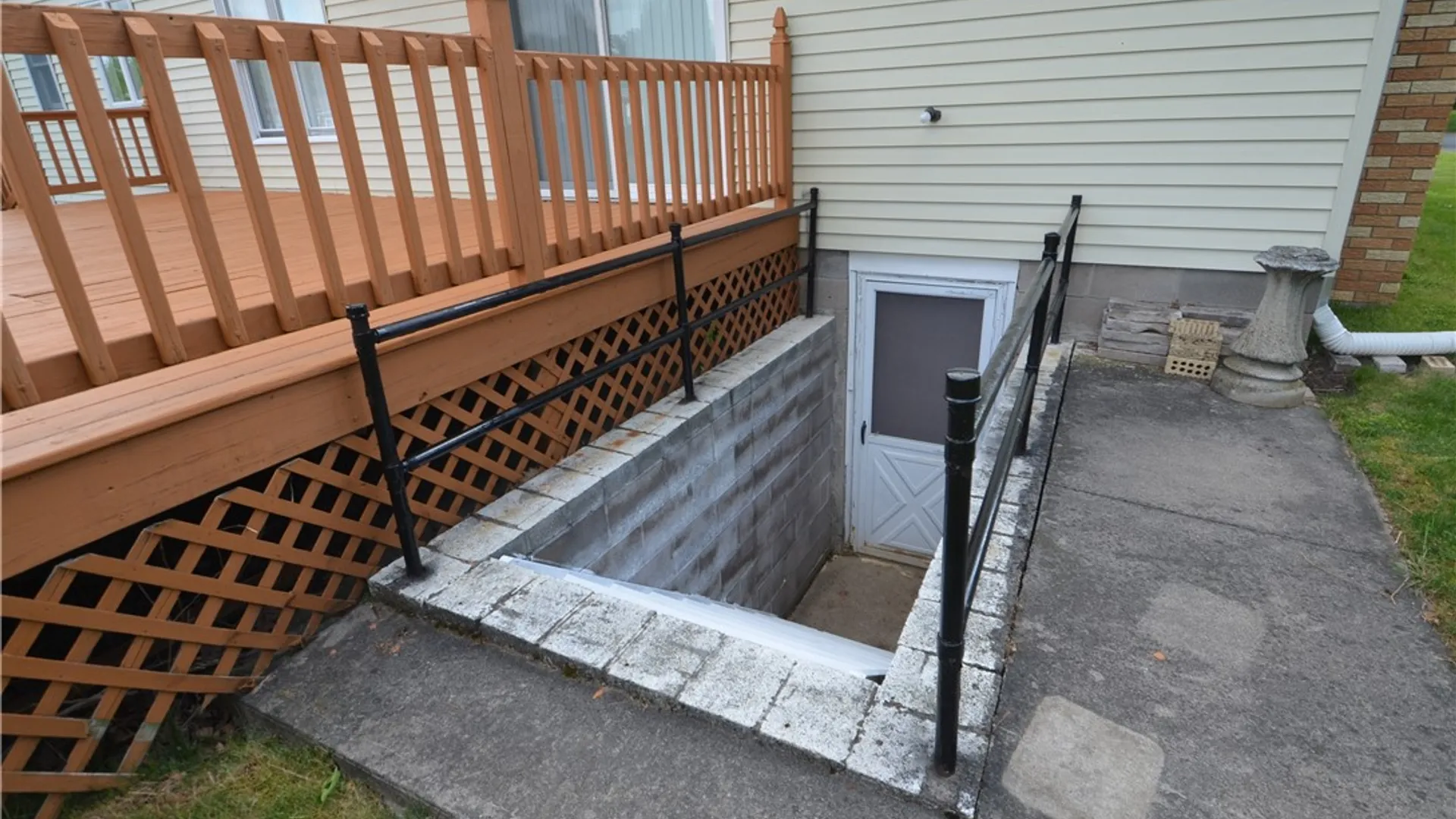 Property at 40 Bru Mar Drive, Gates, NY 14606 28