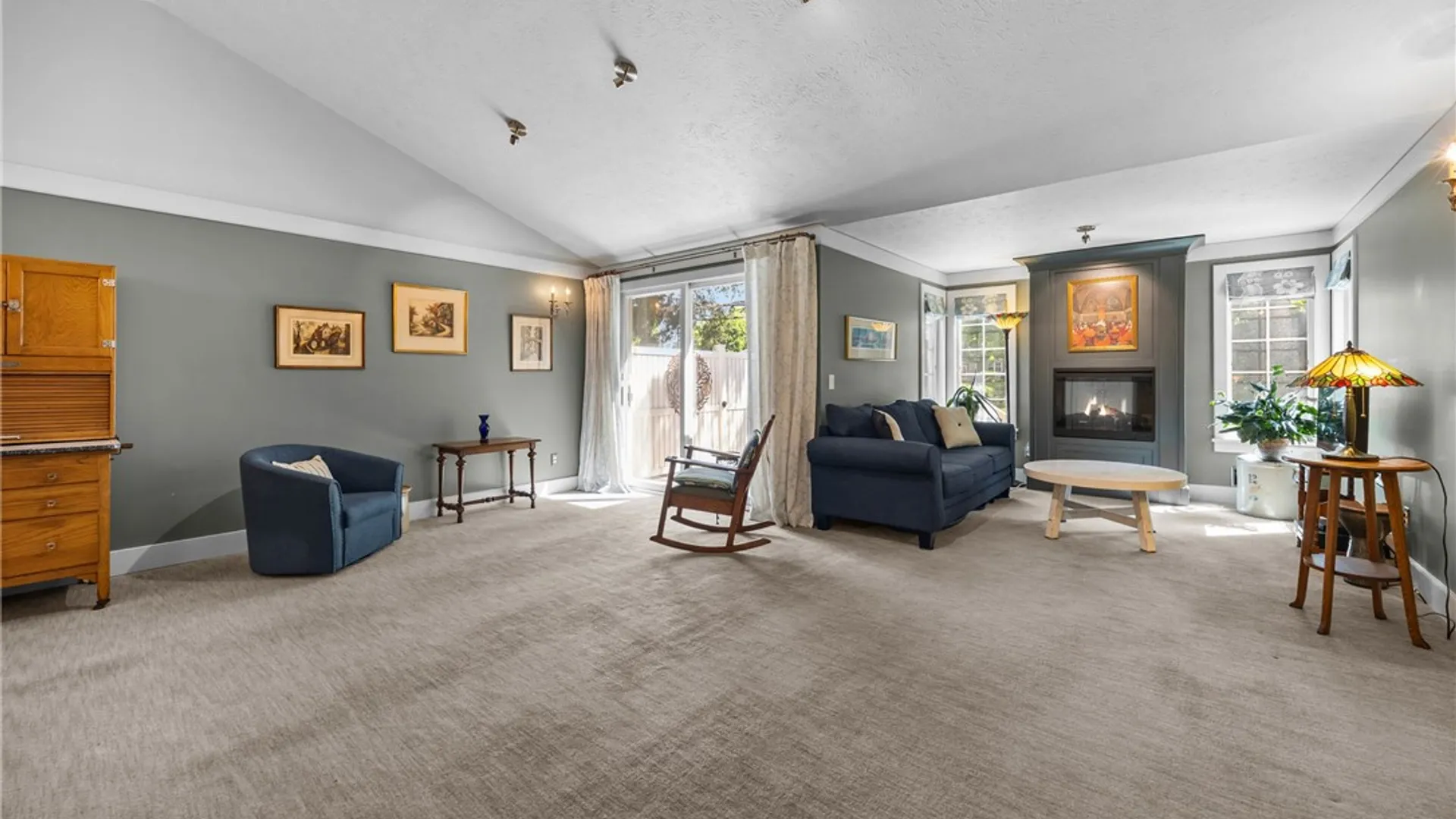 Property at 24 Winding Wood, Pittsford, NY 14534 13