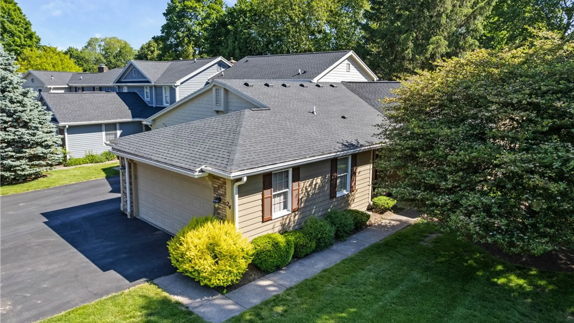 Property at 24 Winding Wood, Pittsford, NY 14534 2