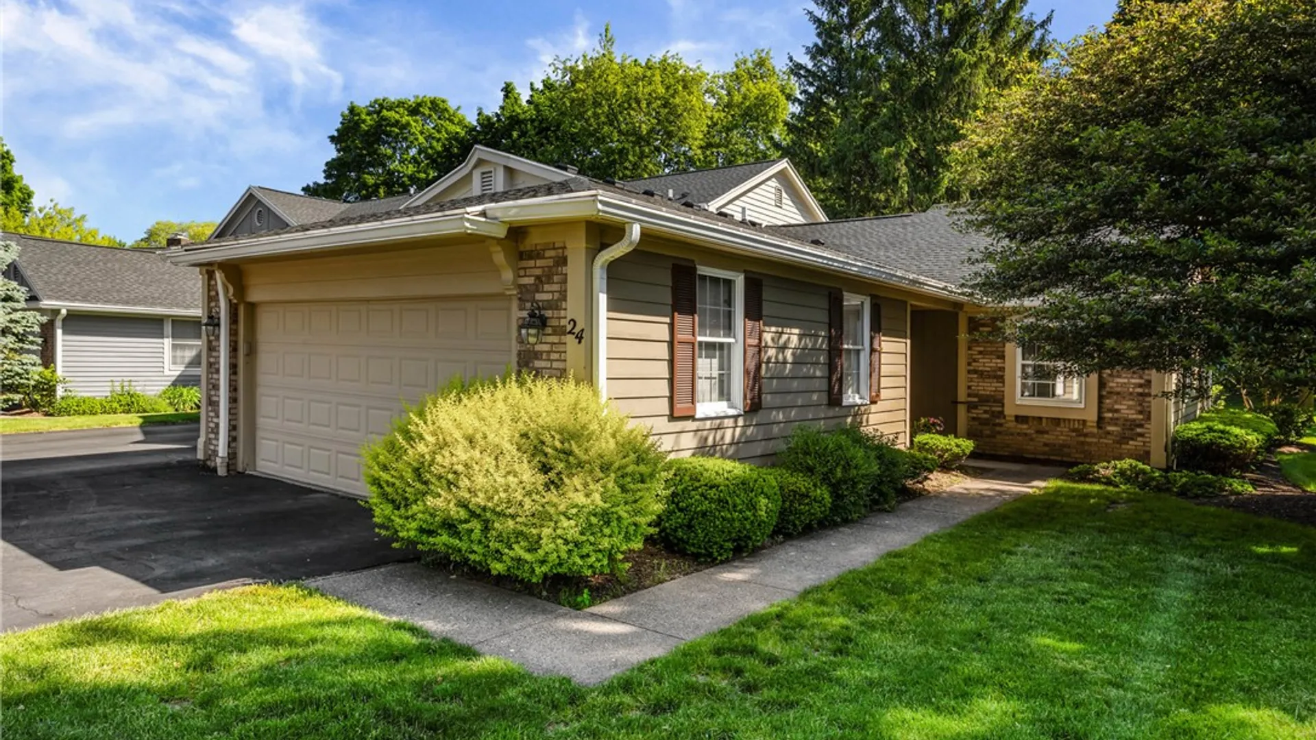 Property at 24 Winding Wood, Pittsford, NY 14534 3