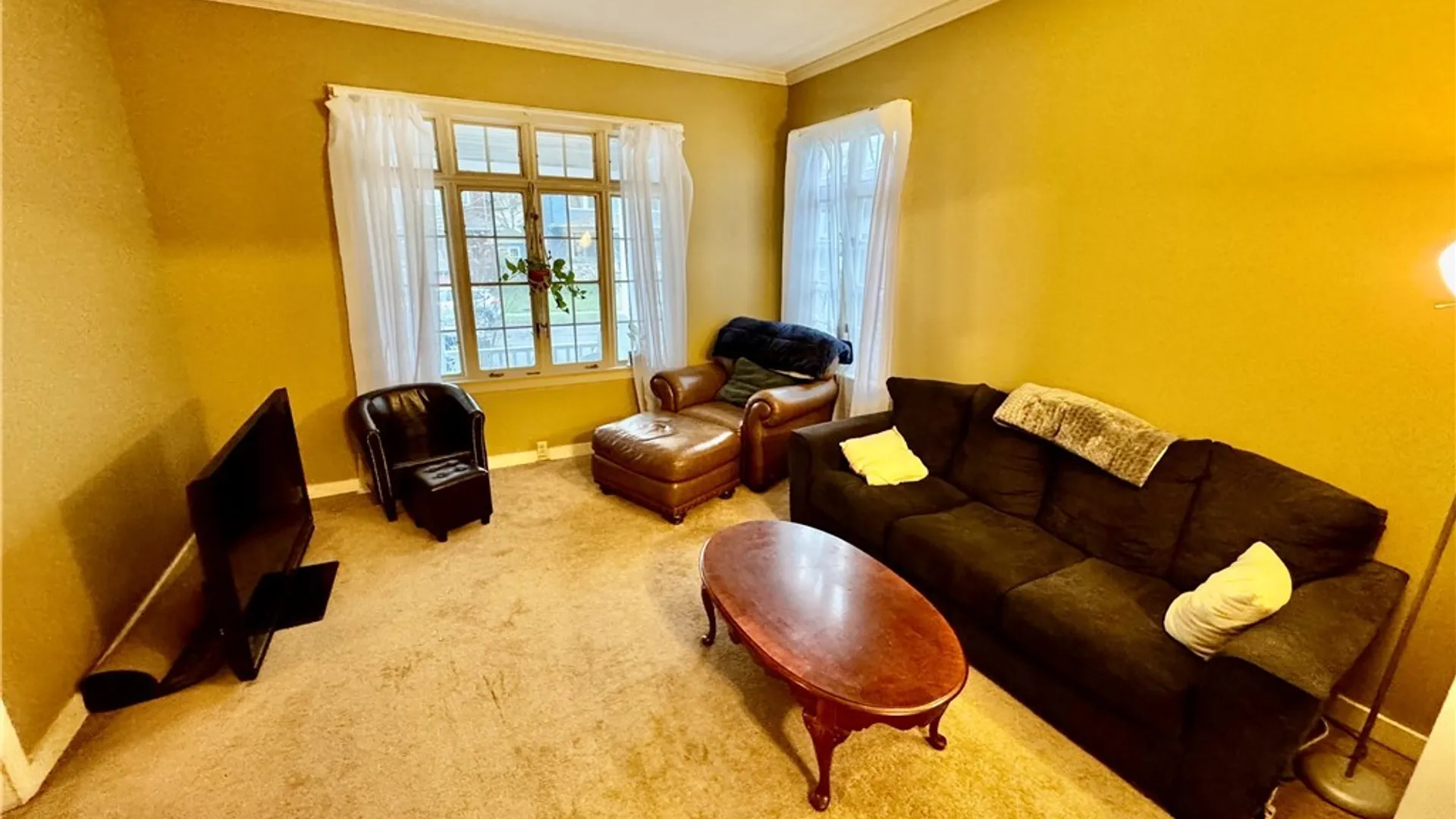 Property at 7 Berkley Place, Buffalo, NY 14209 2
