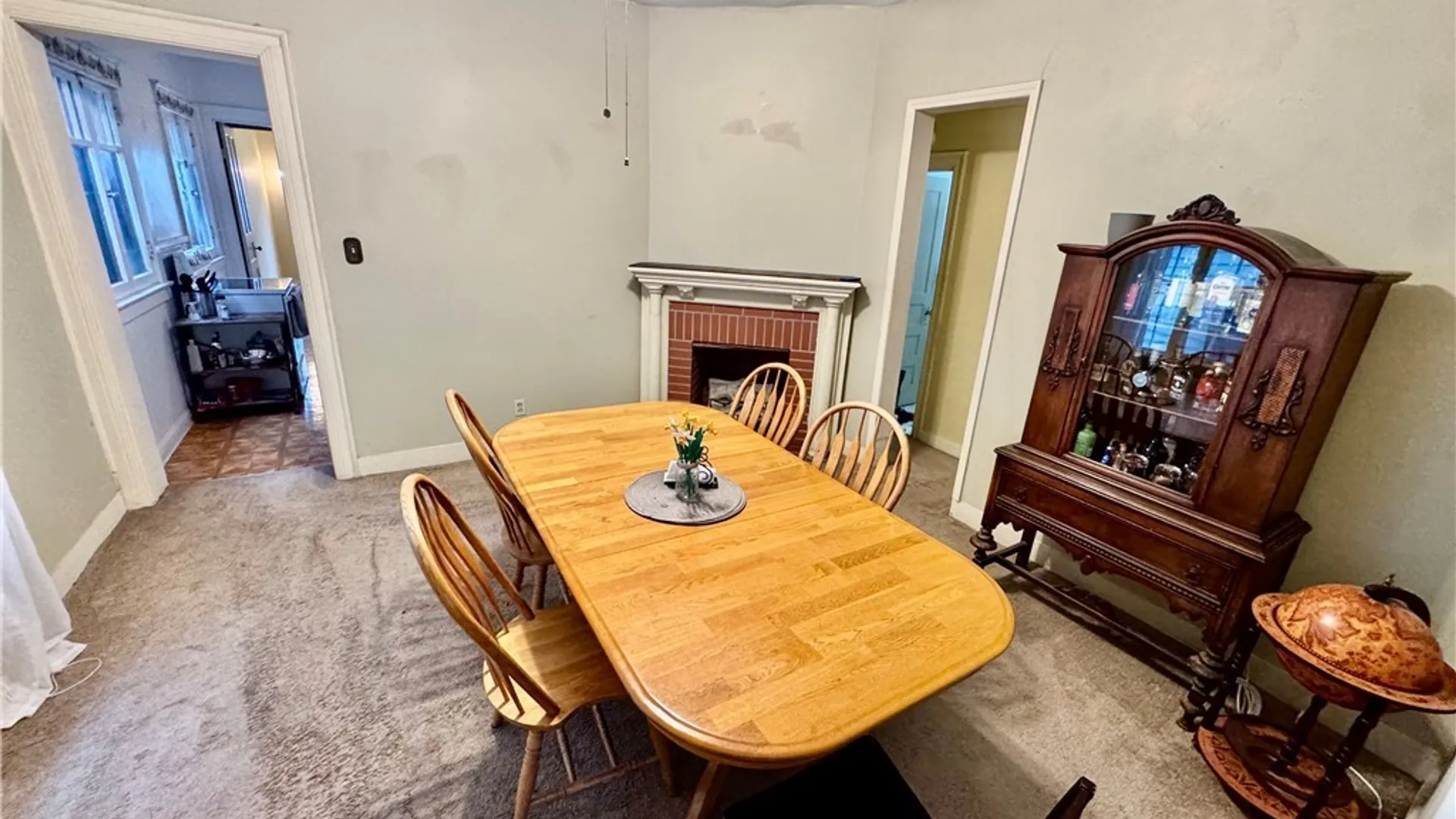 Property at 7 Berkley Place, Buffalo, NY 14209 3