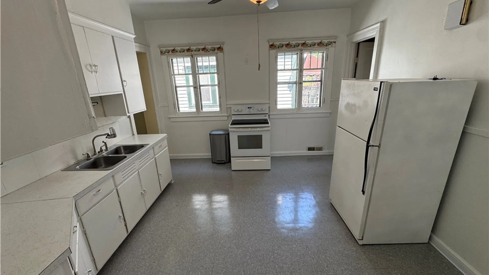 Property at 7 Berkley Place, Buffalo, NY 14209 6