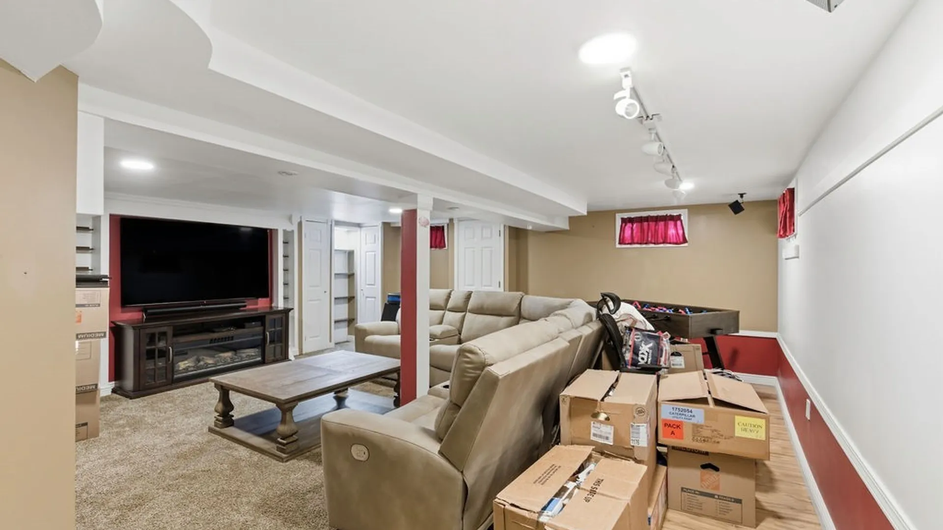 Property at 4 Alder Lane, Clay, NY 13090 40