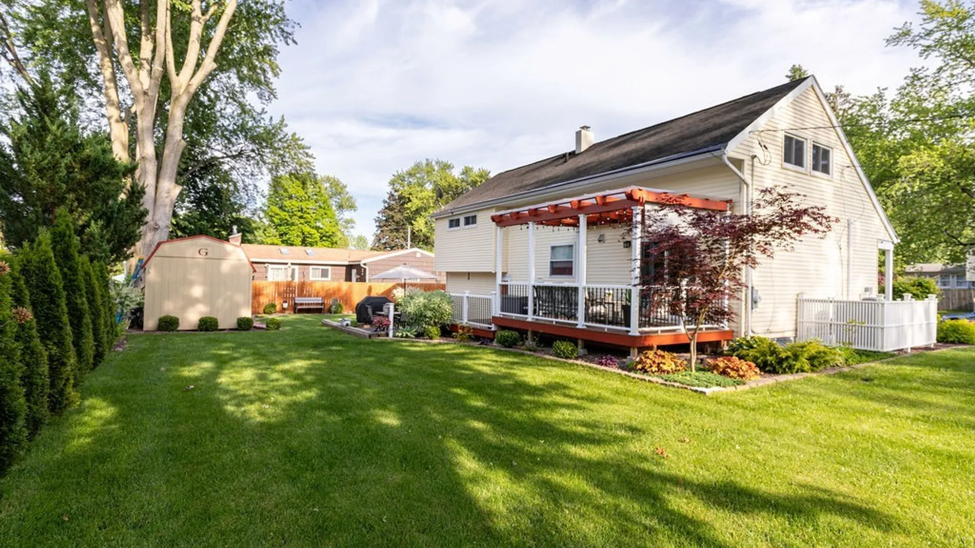Property at 4 Alder Lane, Clay, NY 13090 46