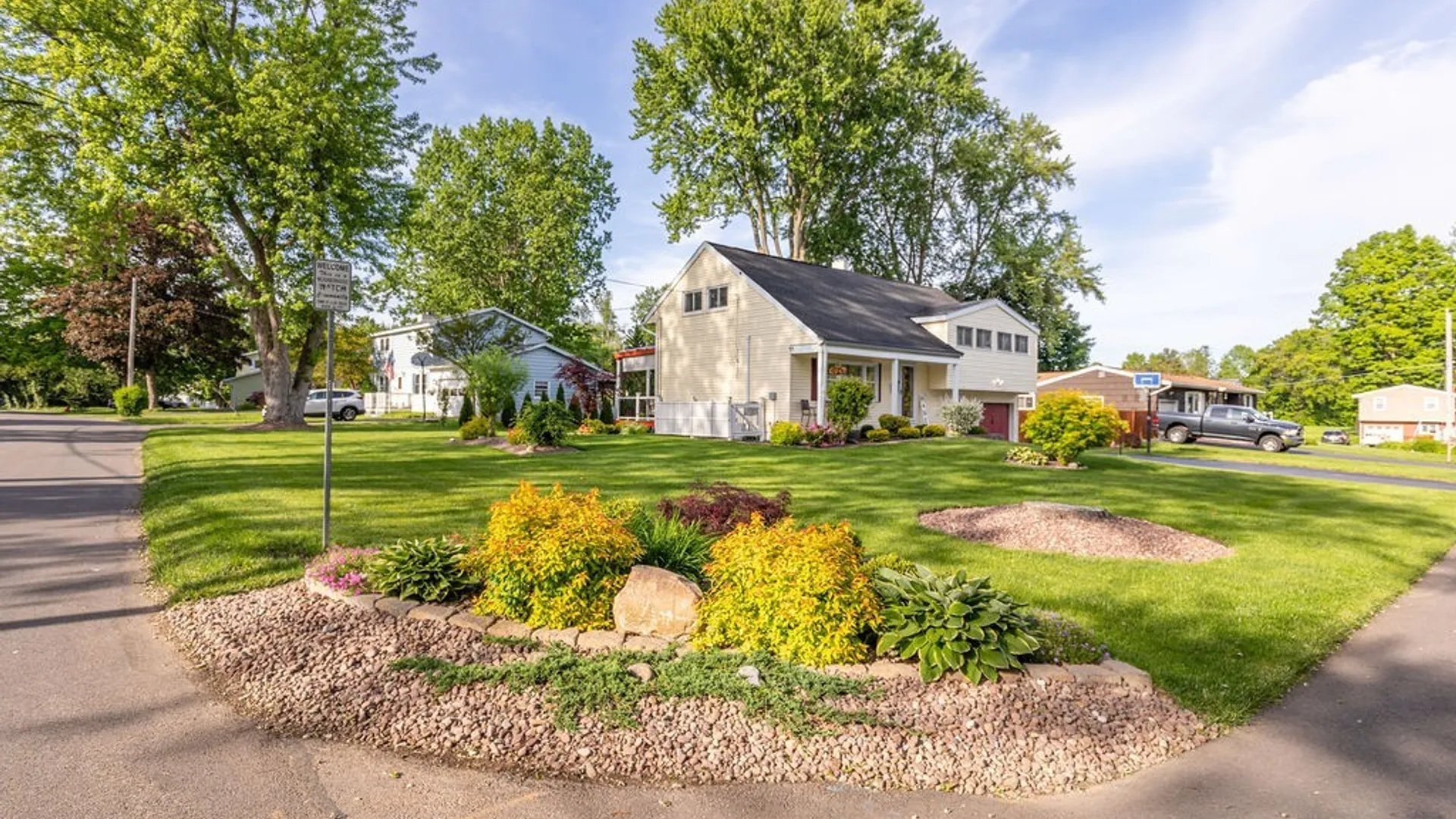 Property at 4 Alder Lane, Clay, NY 13090 47