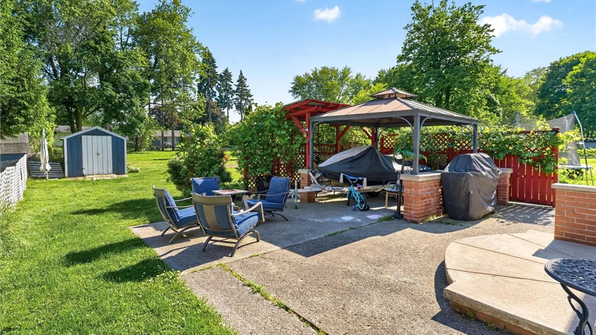 Property at 213 Ransford Avenue, Irondequoit, NY 14622 4