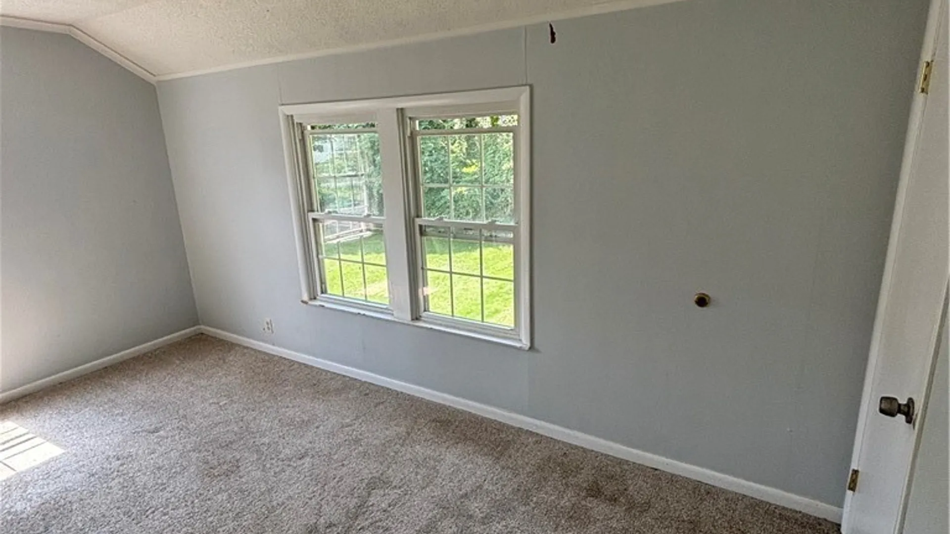 Property at 102 Wellington Road, DeWitt, NY 13214 28