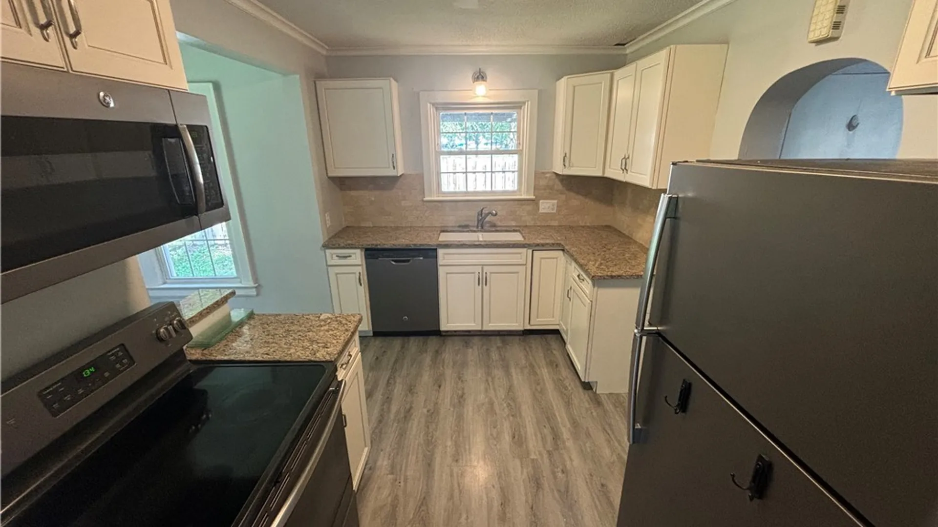 Property at 102 Wellington Road, DeWitt, NY 13214 7
