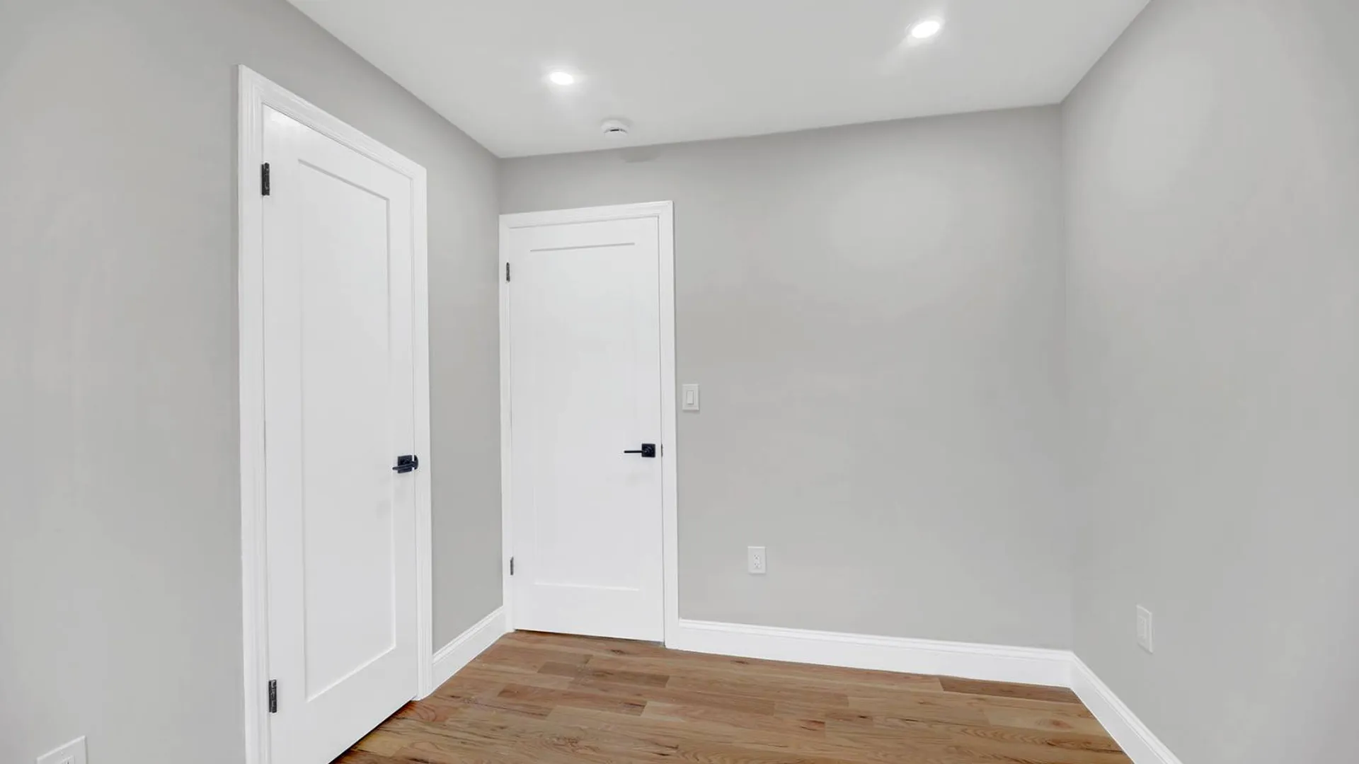 Property at 1559 remsen ave, brooklyn, NY 11236 7