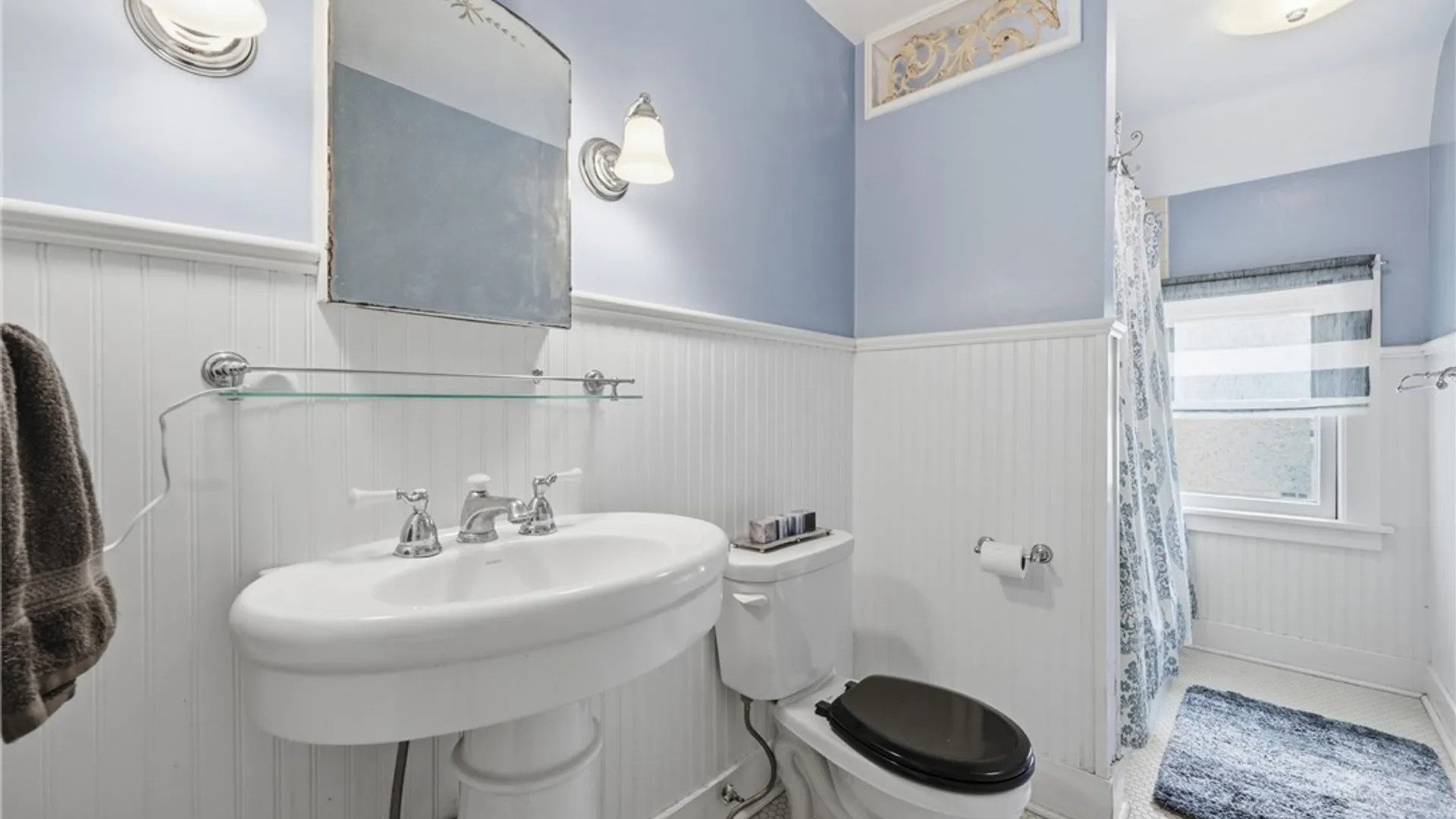 Property at 691 Oakwood Avenue, Aurora, NY 14052 20