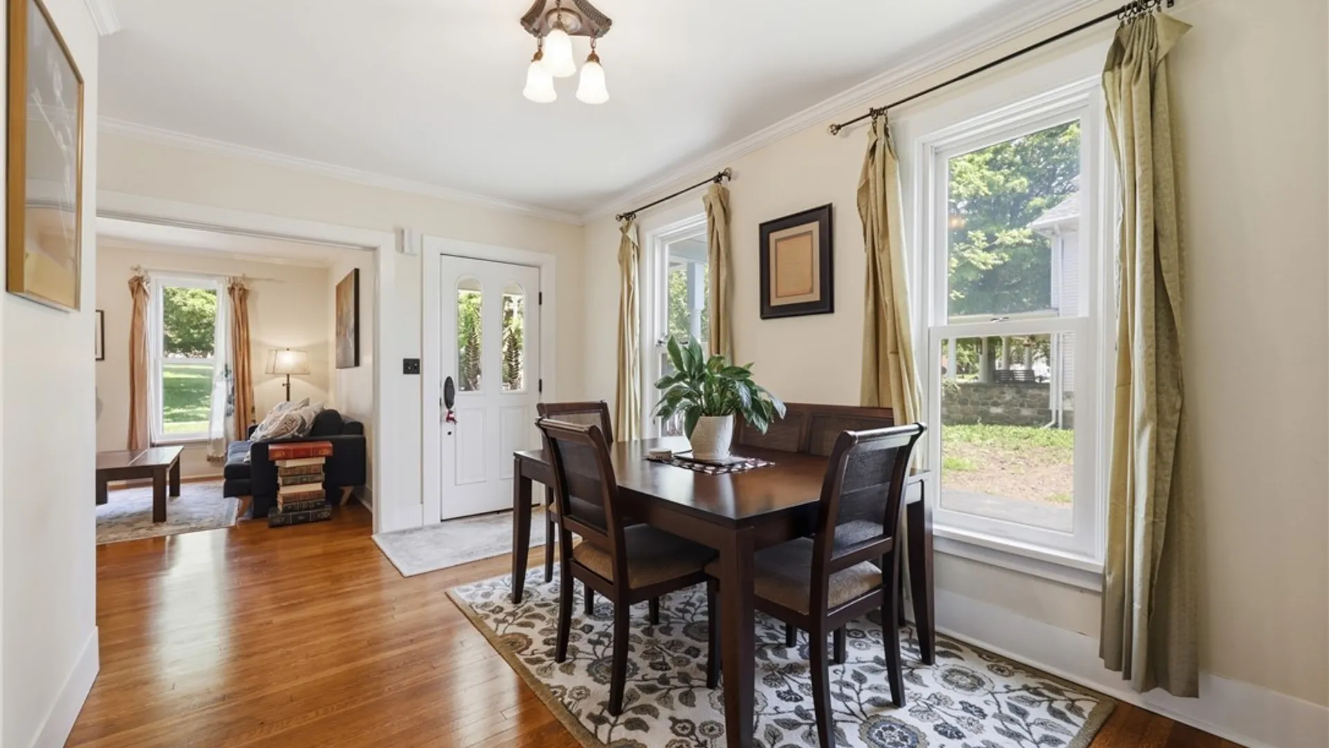 Property at 691 Oakwood Avenue, Aurora, NY 14052 9