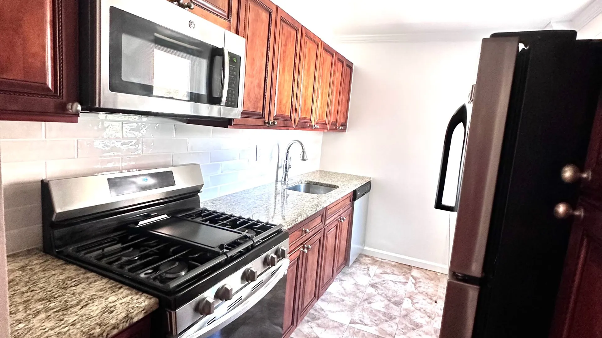 Property at 210 Atlantic Ave, Lynbrook, NY 11563 5