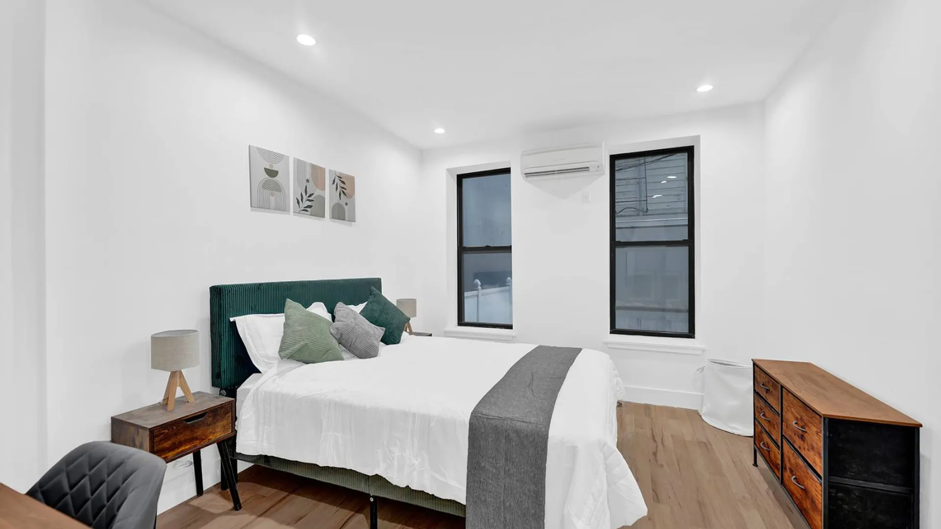 Property at 811 classon ave, brooklyn, NY 11238 5