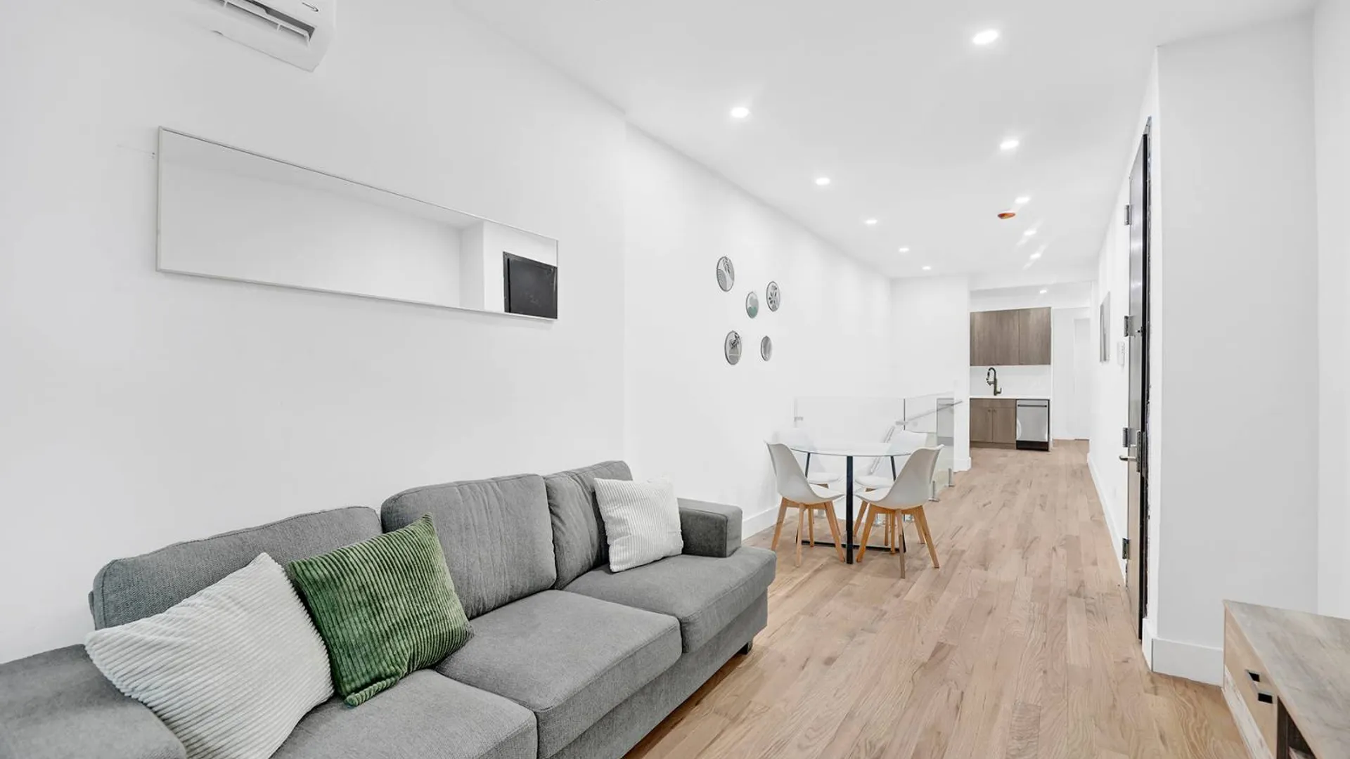 Property at 811 classon ave, brooklyn, NY 11238 7