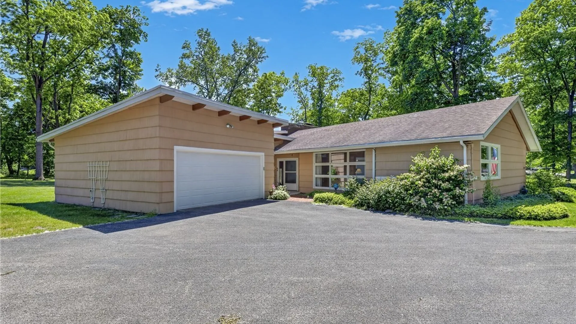 Property at 924 River Road, Porter, NY 14174 8