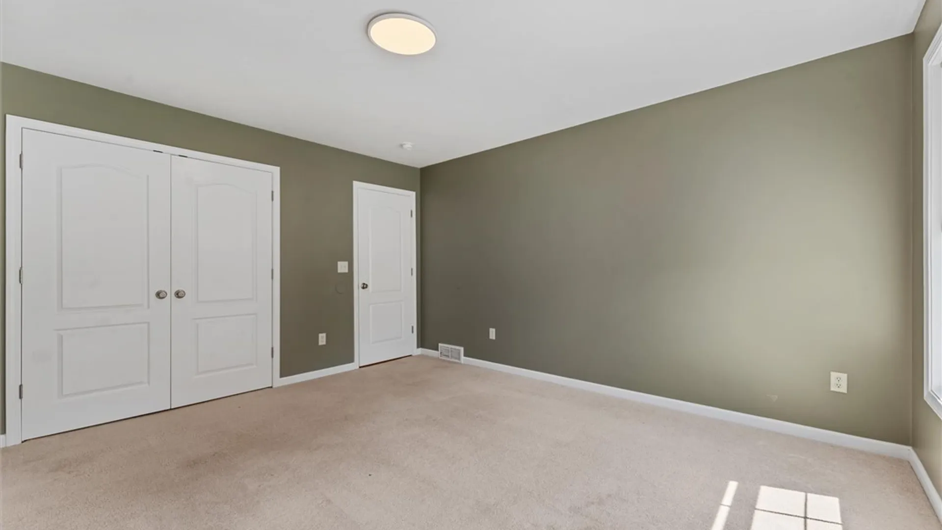 Property at 4454 Renee Meadows Drive, Onondaga, NY 13215 34