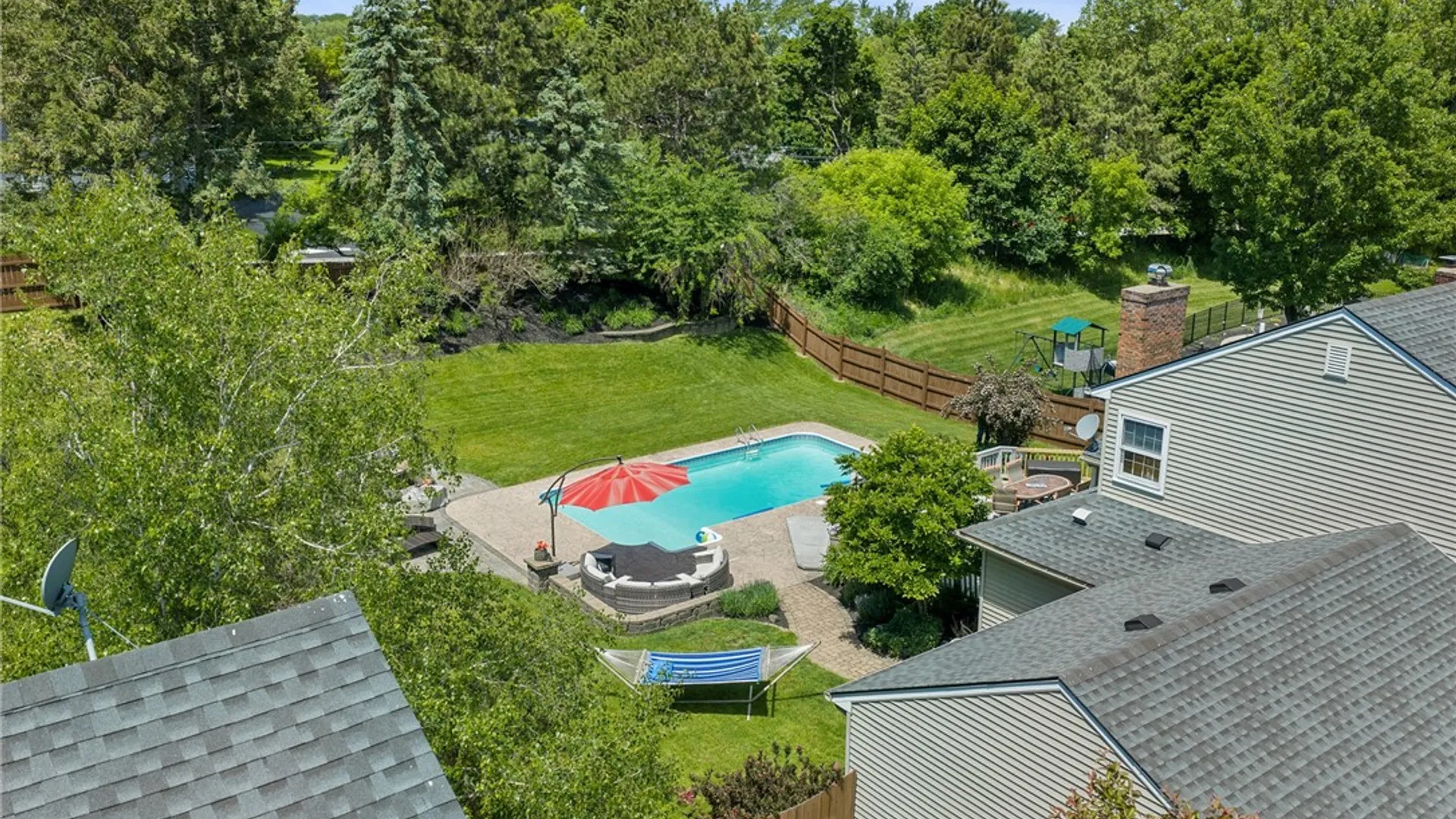 Property at 18 Wedmore Road, Perinton, NY 14450 2