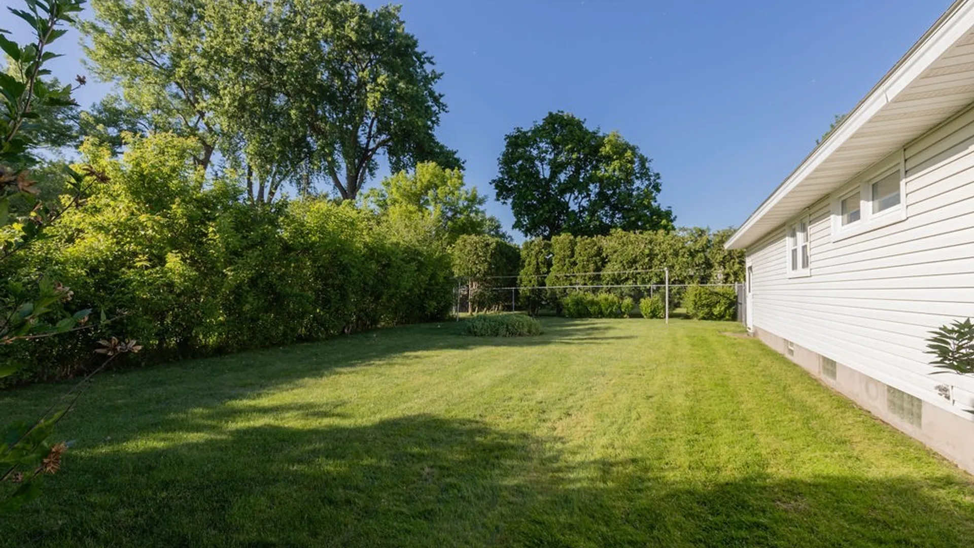 Property at 116 Saslon Park Drive, Salina, NY 13088 27