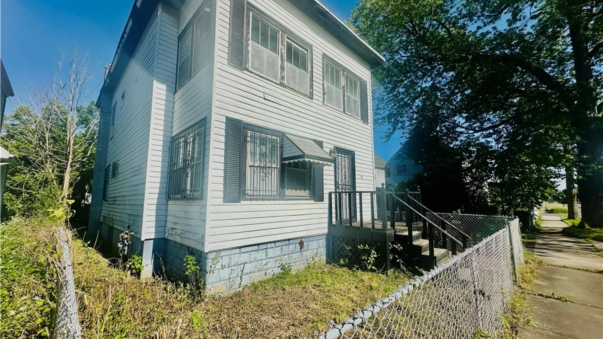 Property at 1507 17th Street, Niagara Falls, NY 14305 2