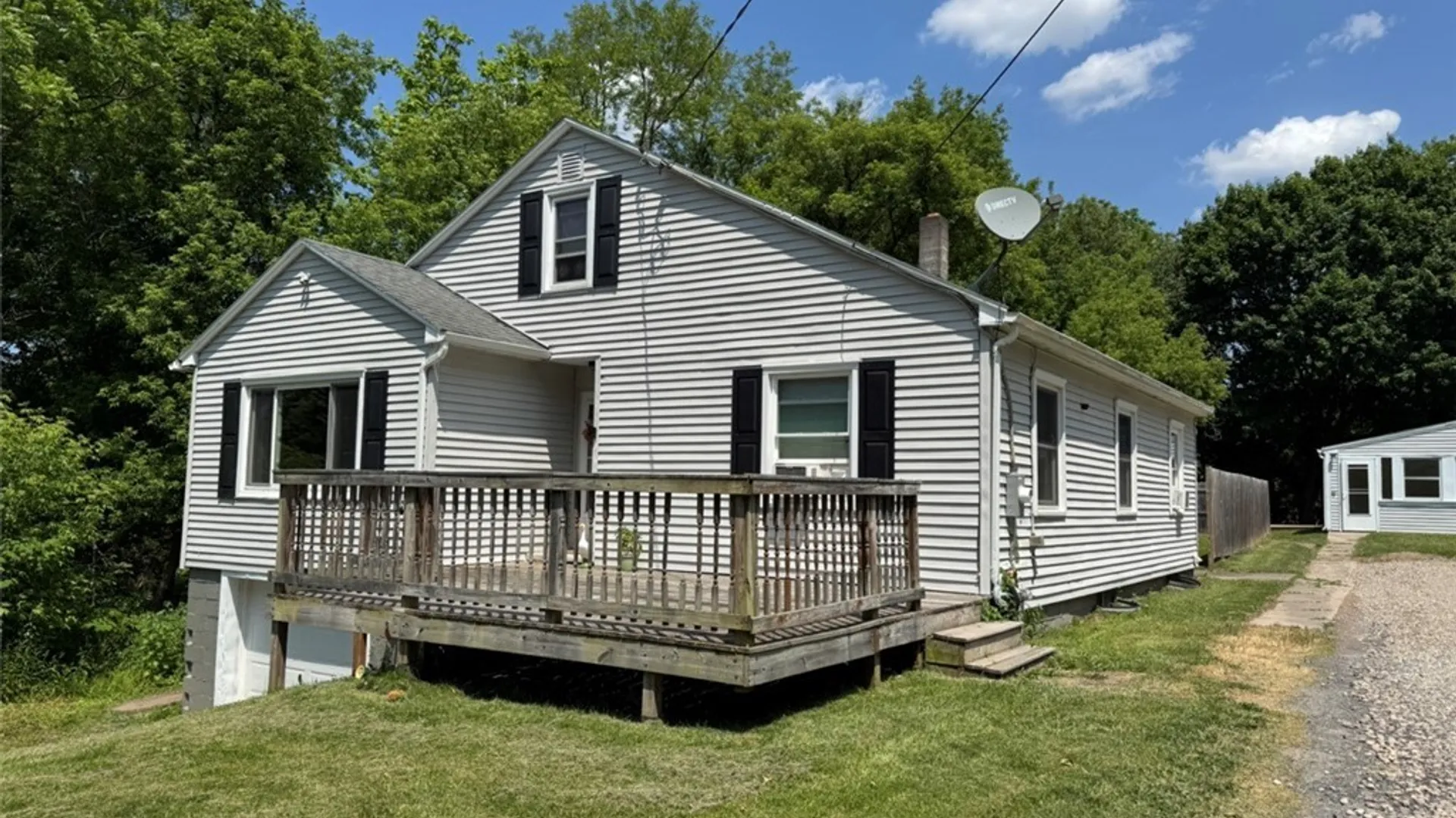 Property at 21 S Skaneateles Street, Elbridge, NY 13080 2